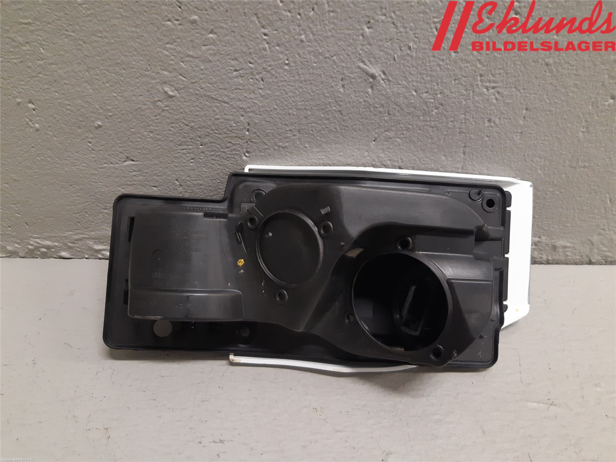 Renault TRAFIC/E-TECH 15- Tanklucka