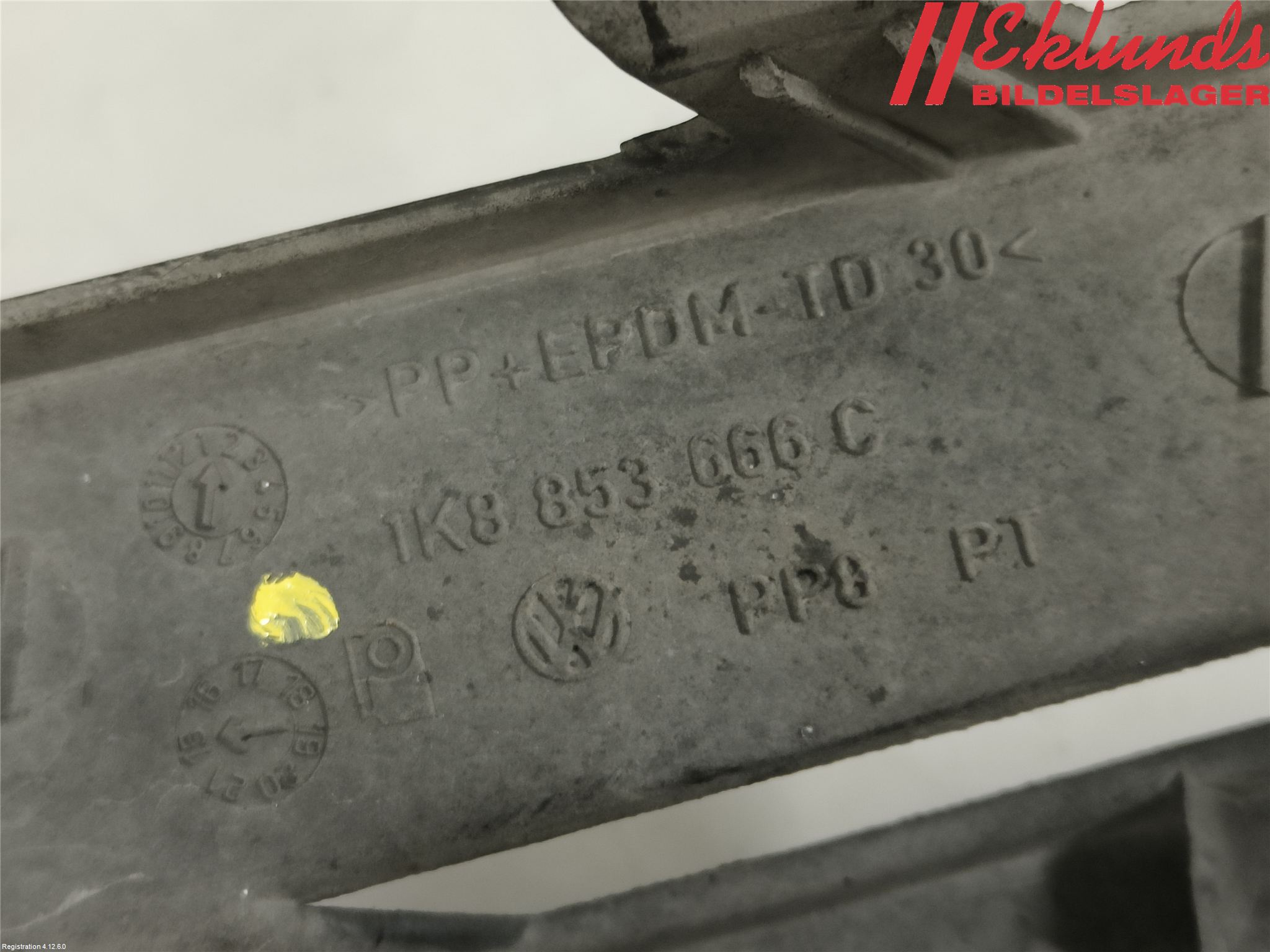 Volkswagen VW SCIROCCO 09-17 Dimljussarg Fram