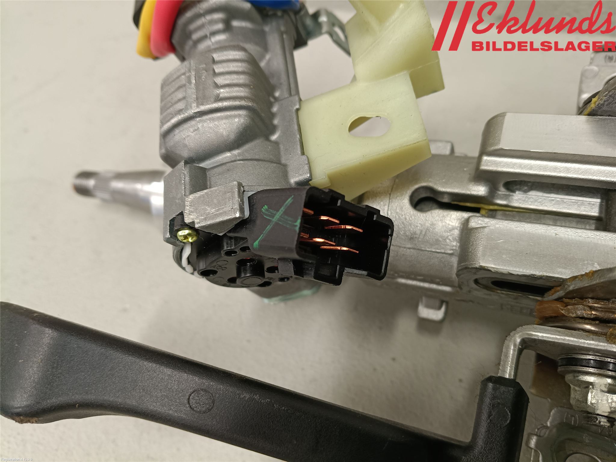 Kia CEED 12-18 Rattaxelagg Med Inb Servo
