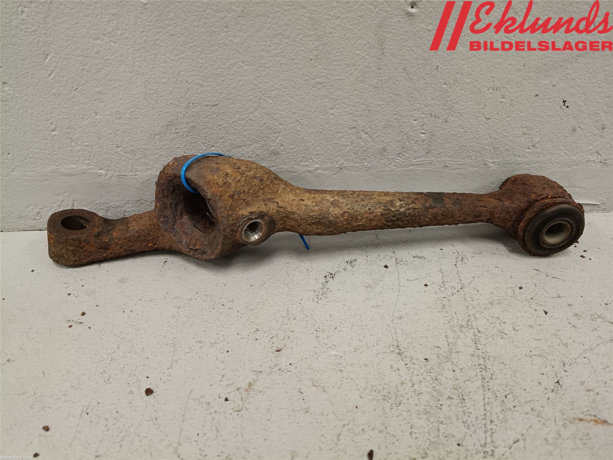 Volvo 940 91-98 Bärarm Fram Undre Hö