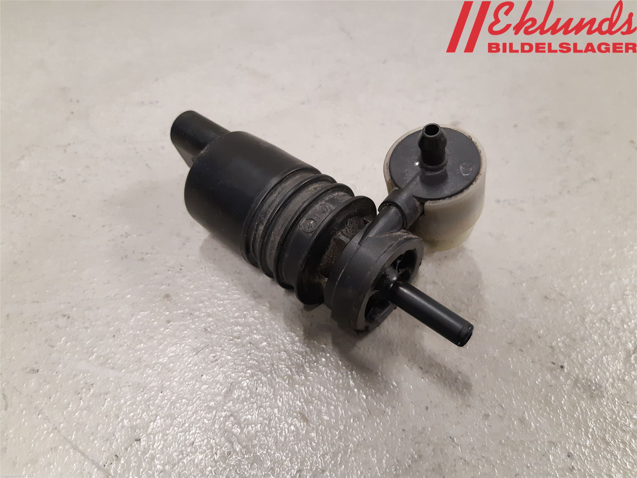 Mercedes-Benz MB E-KLASS (W212) 09-16 Spolarpump Vindruta