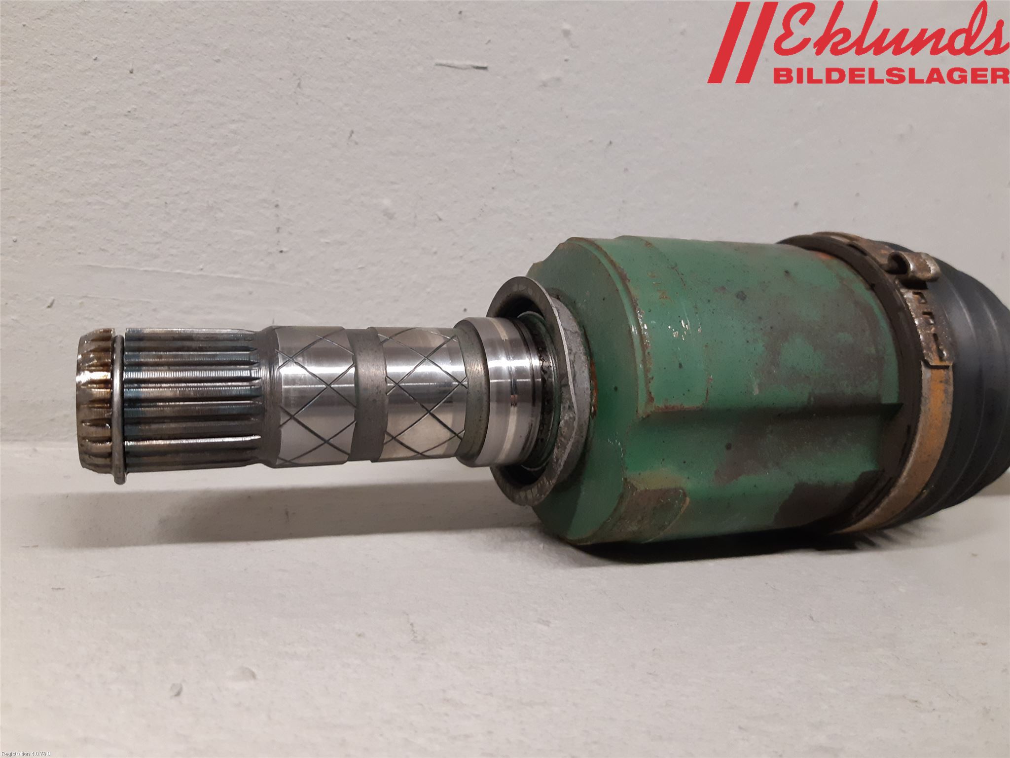 Subaru LEGACY 10-14 Drivaxel Fram Höger