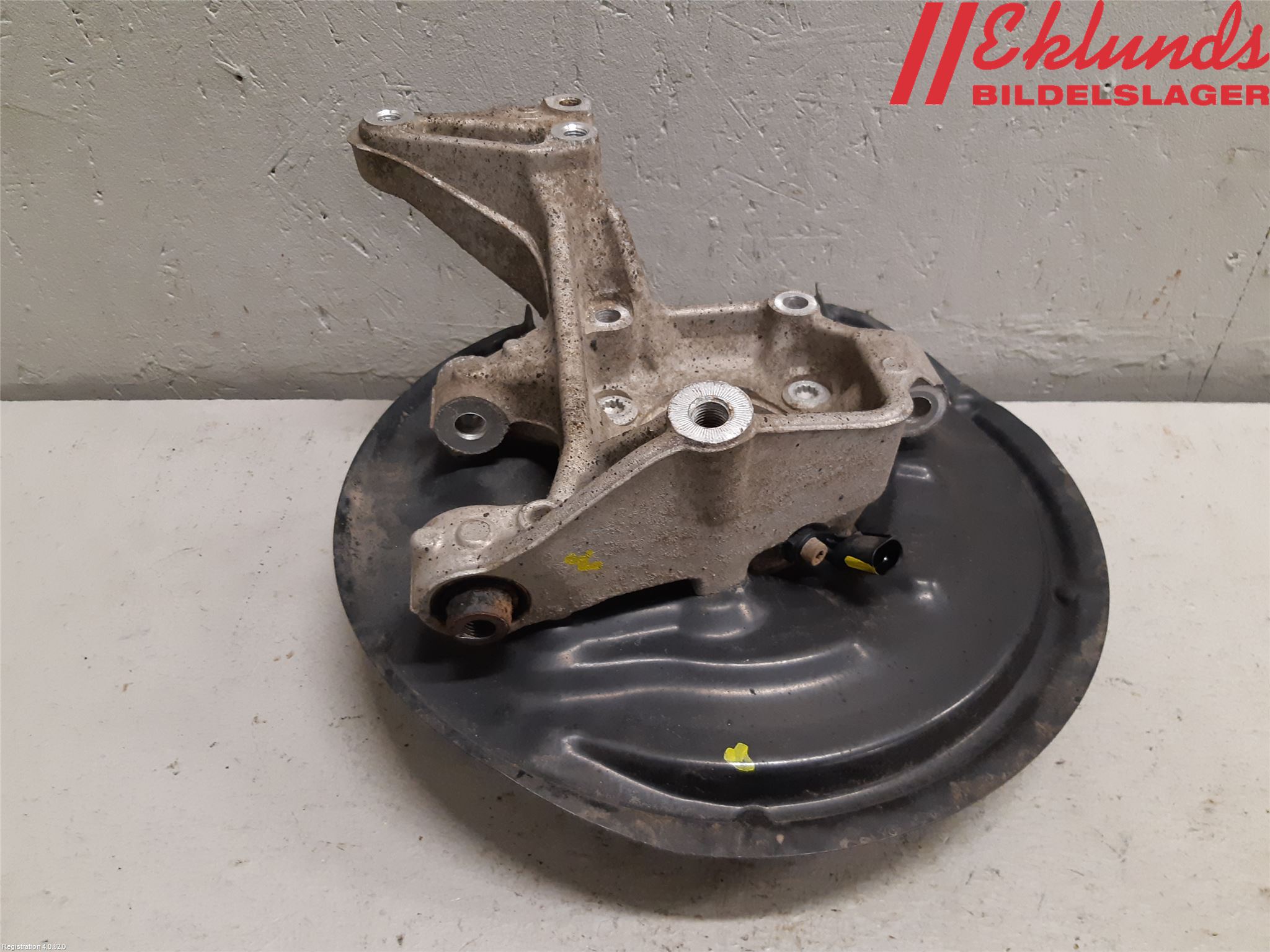 Skoda SUPERB 09-15 Hjullagerhus-Spindel Hö B