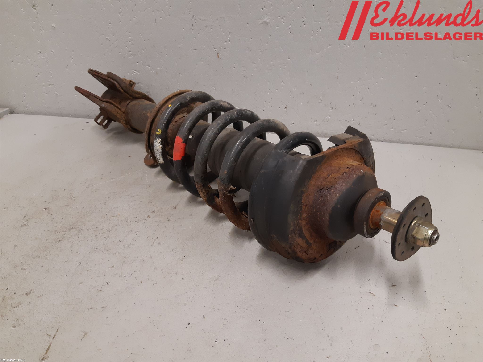 Opel VIVARO 01-14 Fjäderben Fram Vänster