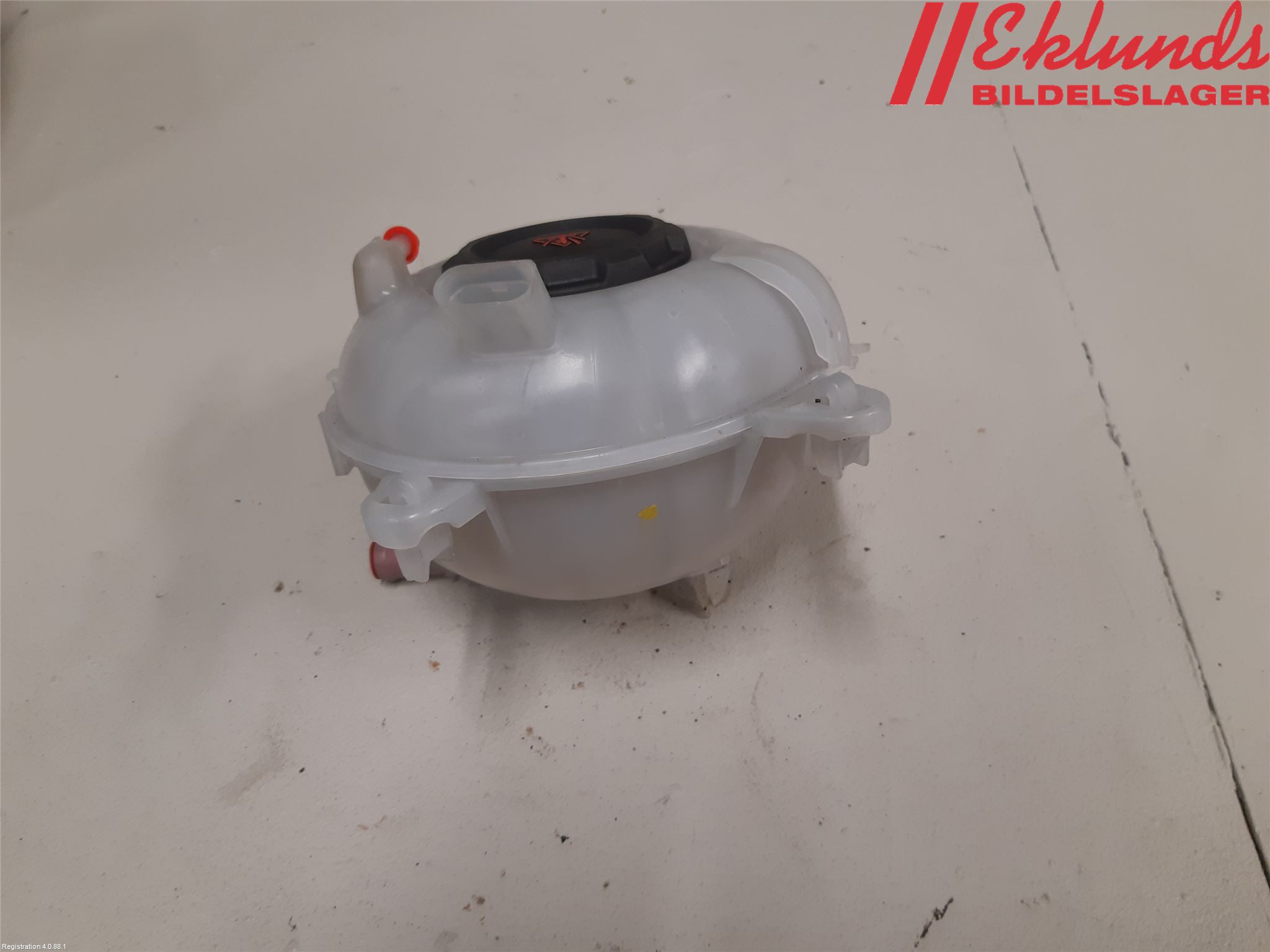 Volkswagen VW PASSAT 15-19 Expansionstank