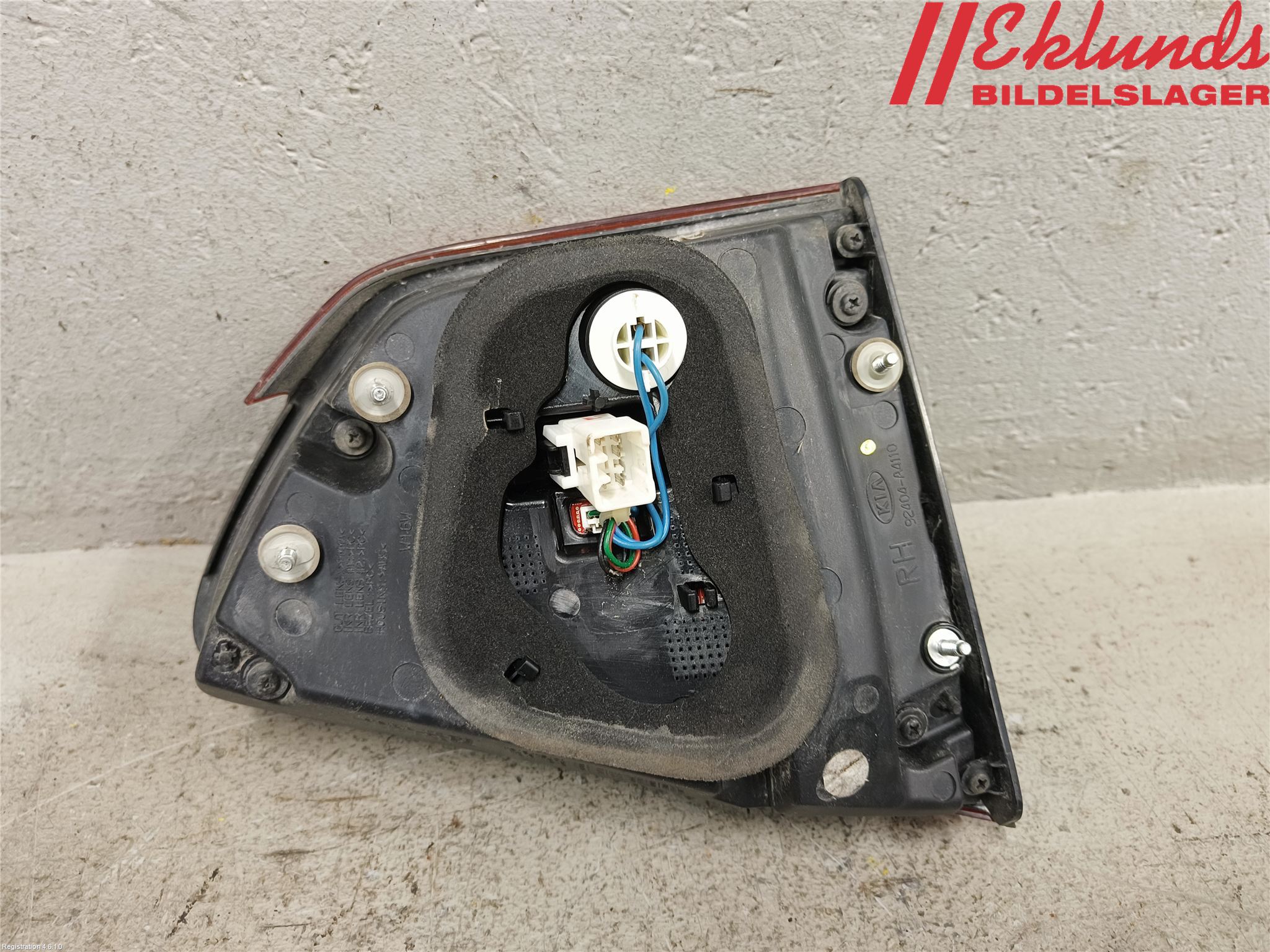 Kia CARENS III 13-19 Bakljus Lucka Hö