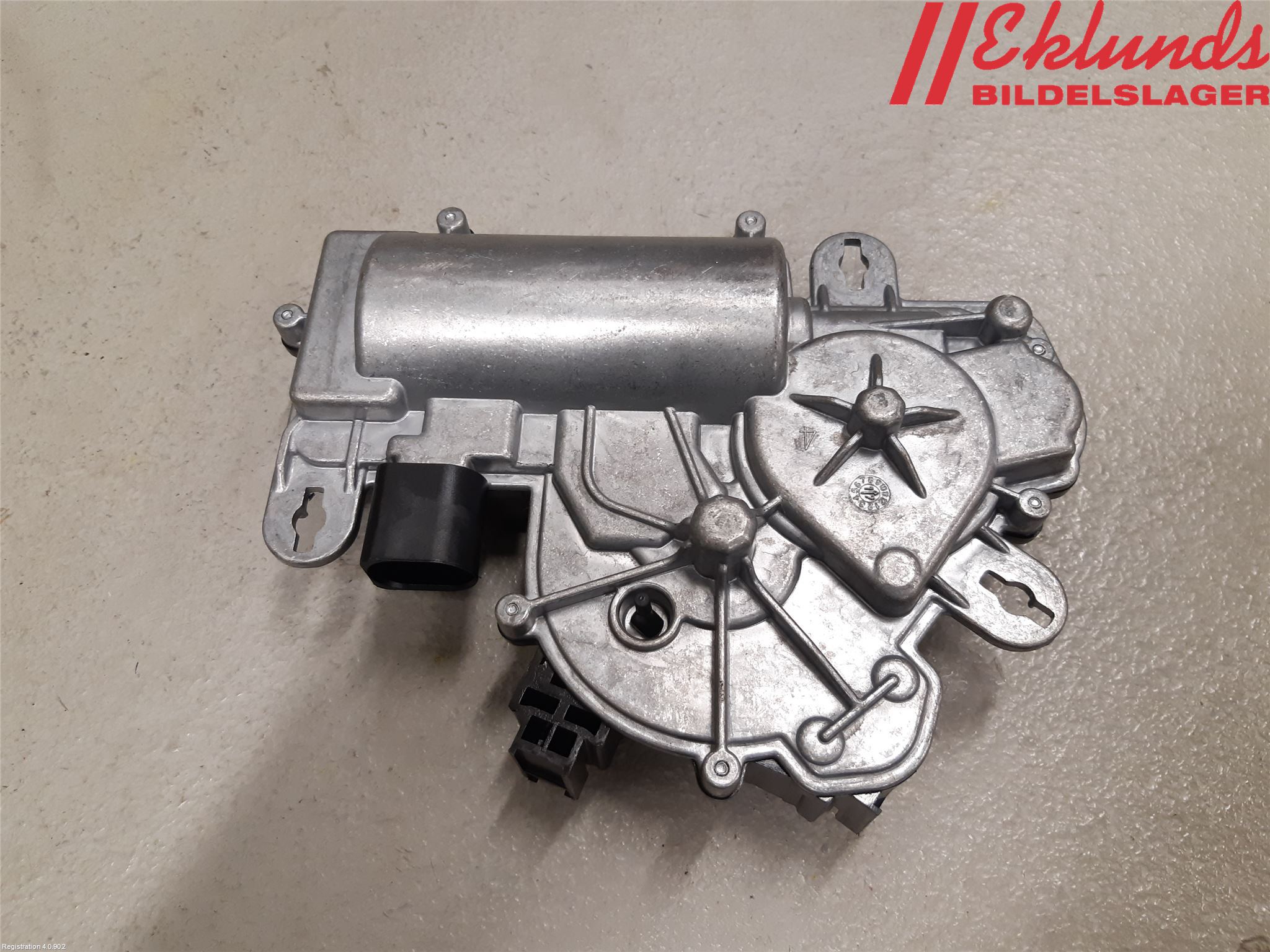 Volkswagen VW PASSAT 15-19 Centrallåsmot Baklucka