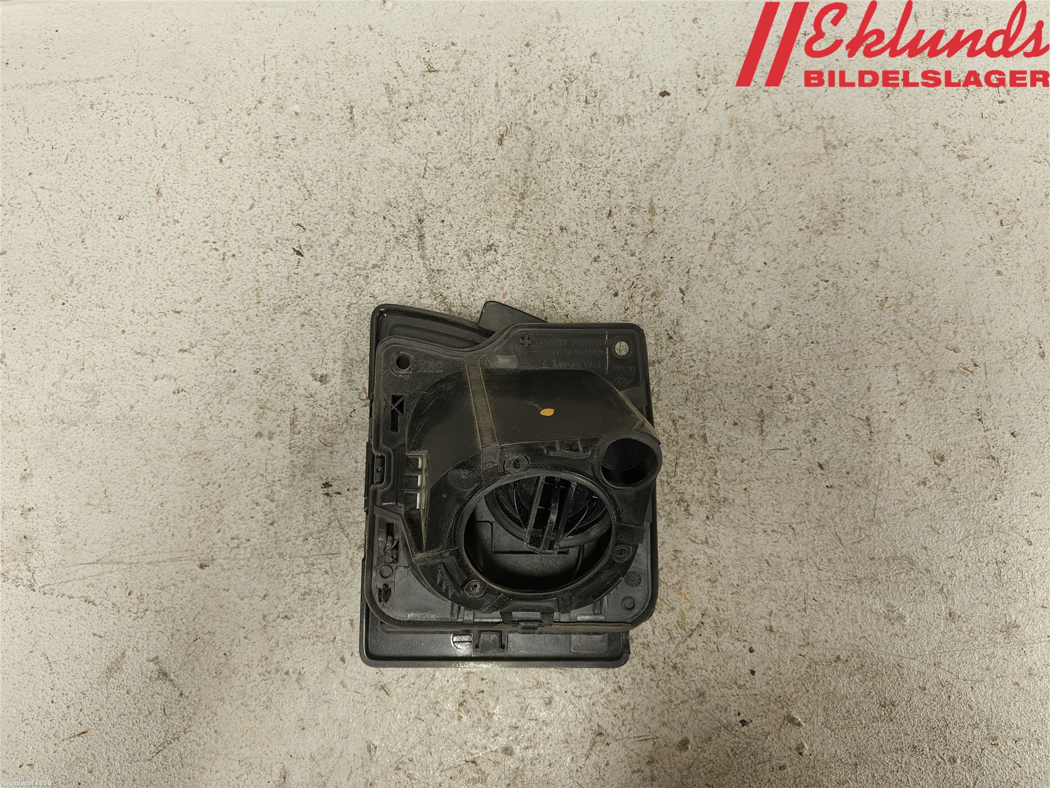 Nissan NV400 12-24 Tanklucka