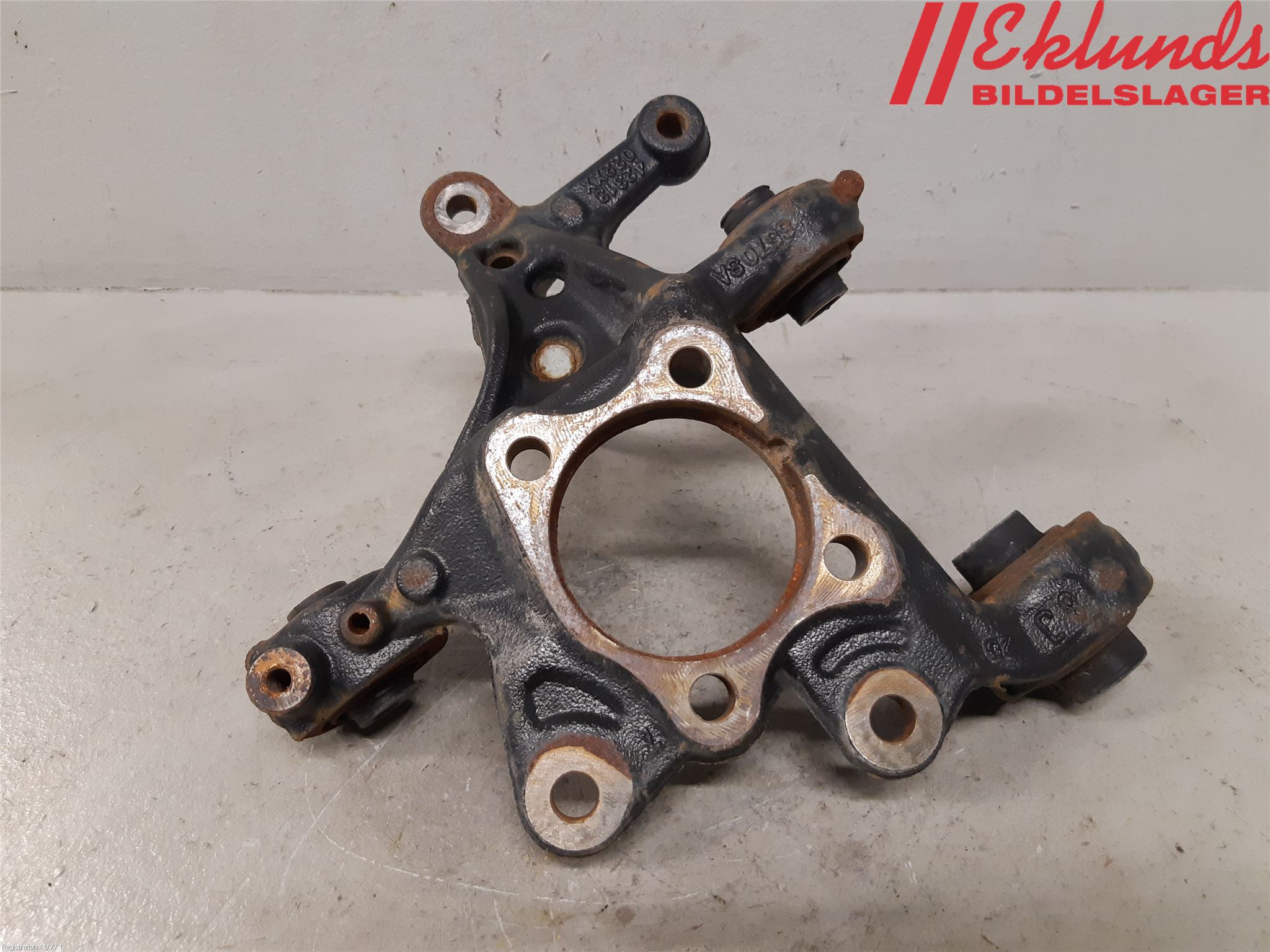 Toyota COROLLA 19- Hjullagerhus-Spindel Hö B