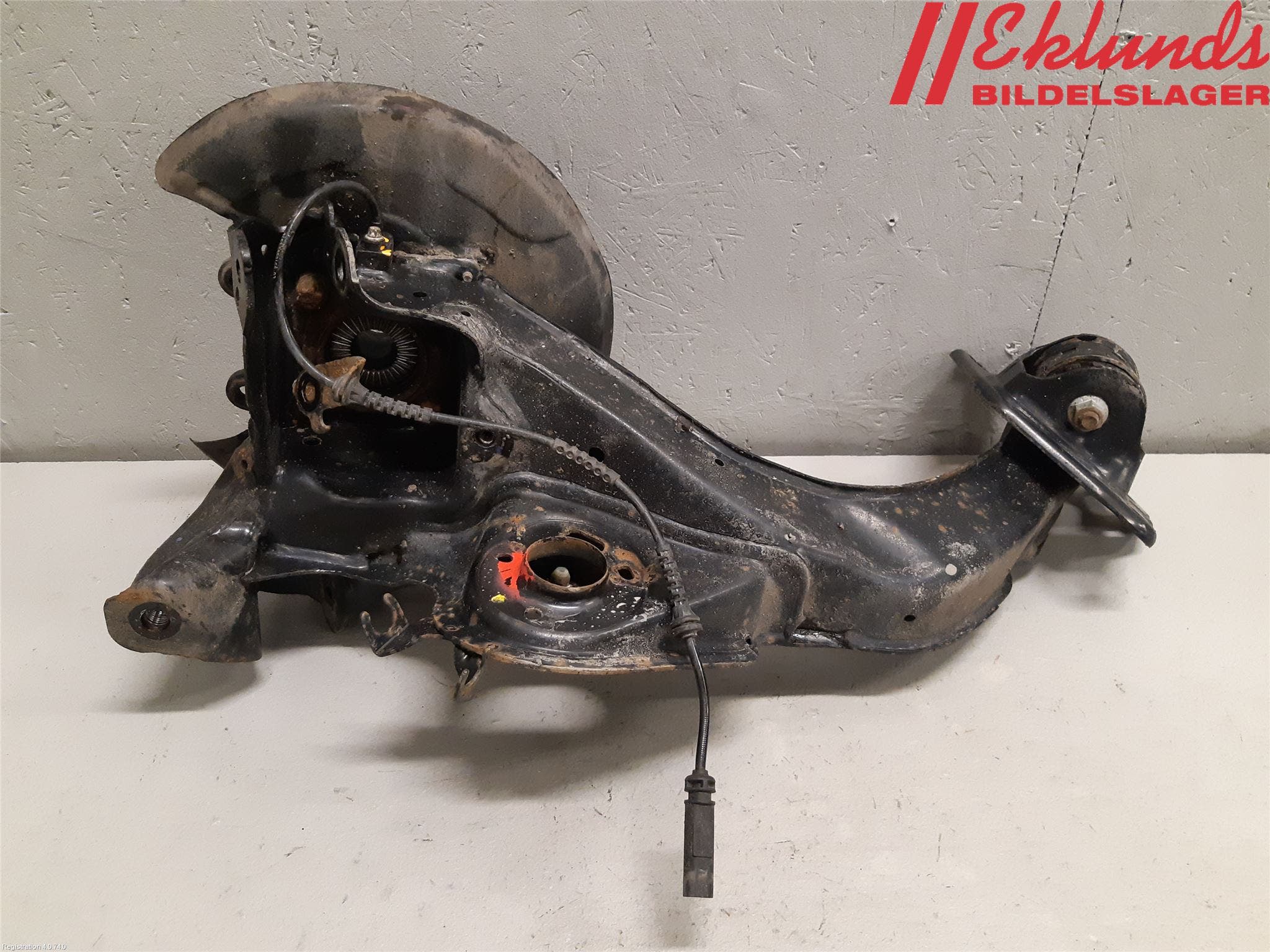 BMW 2 F45 Active Tourer 14-21 Hjullagerhus-Spindel Vä B