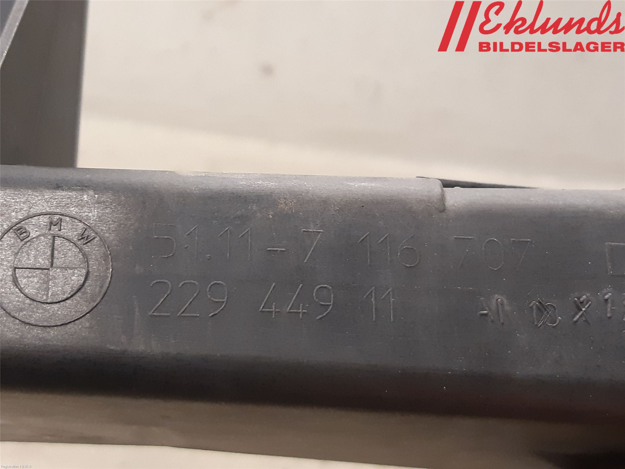 BMW 3 E90/91 SED/TOU 05-12 Strålkast Fästsarg