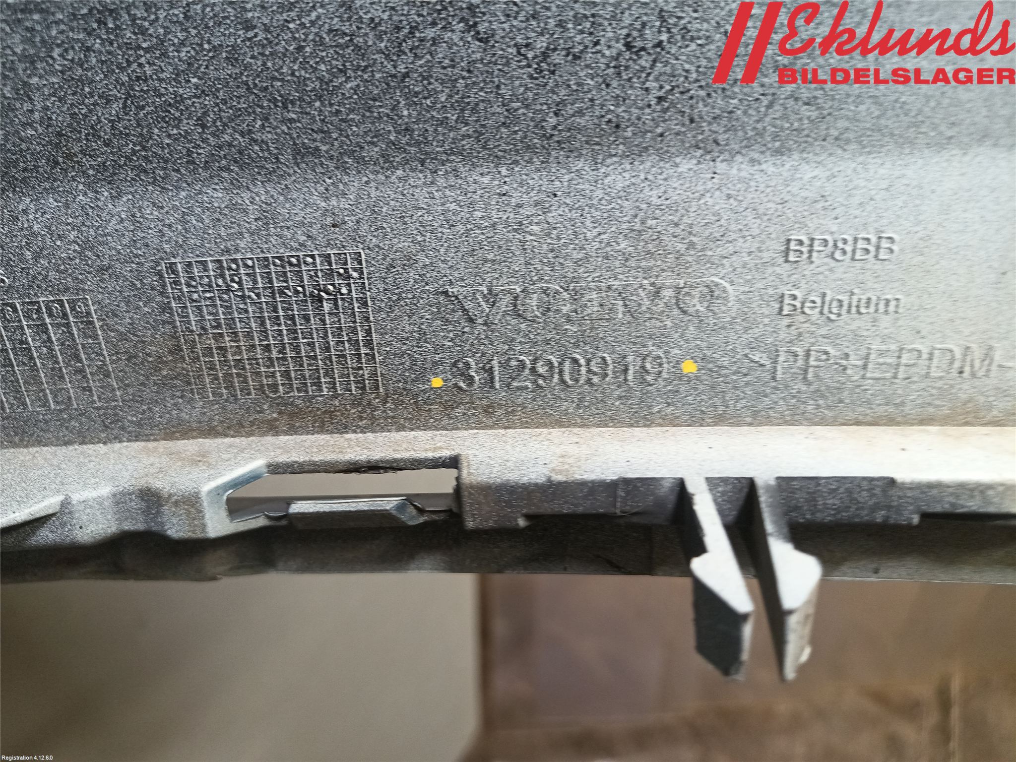Volvo V40 12-19 Stötfångarbeklädnad Bak