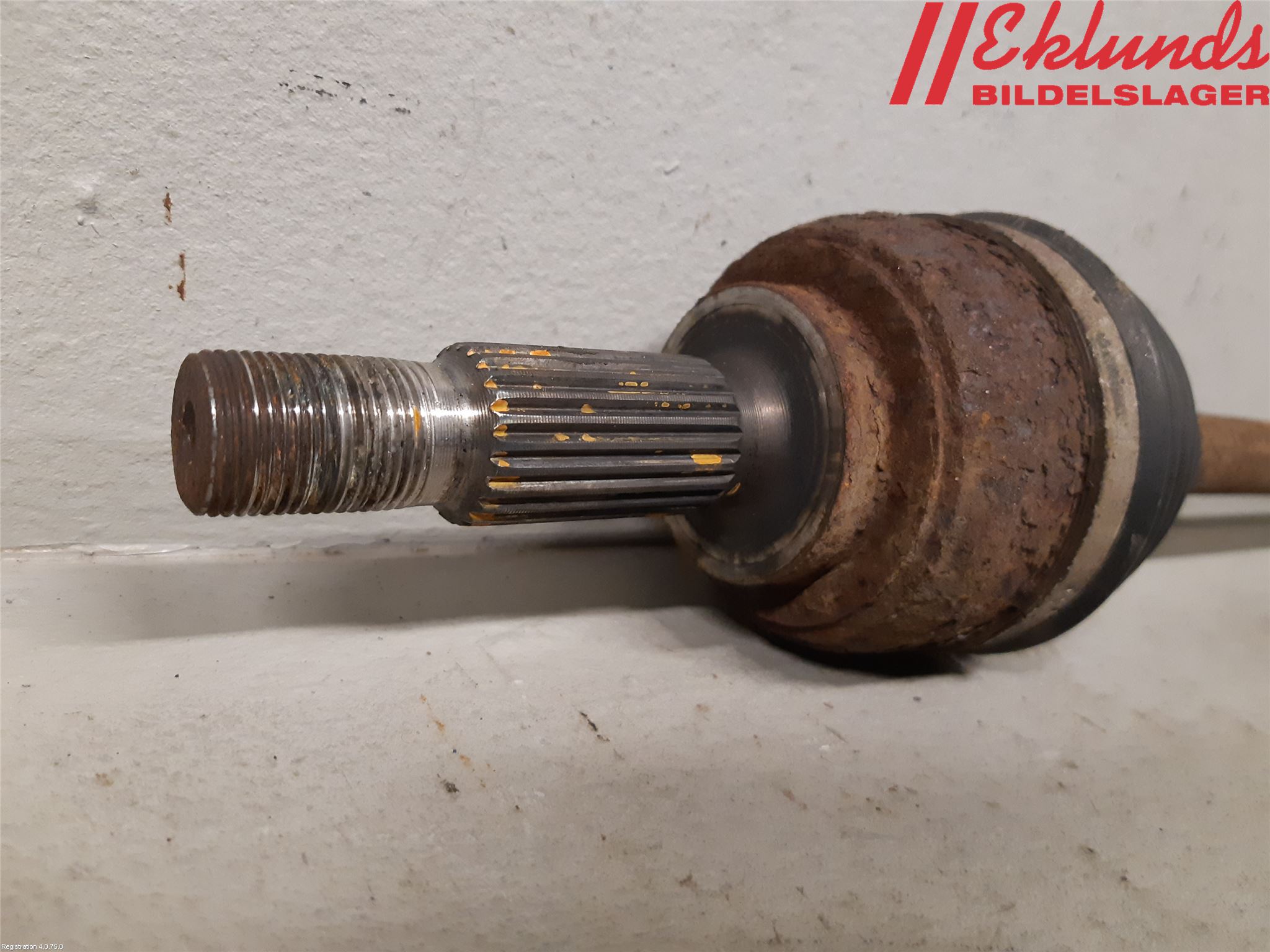 Renault CLIO III  09-12 Drivaxel Fram Vänster