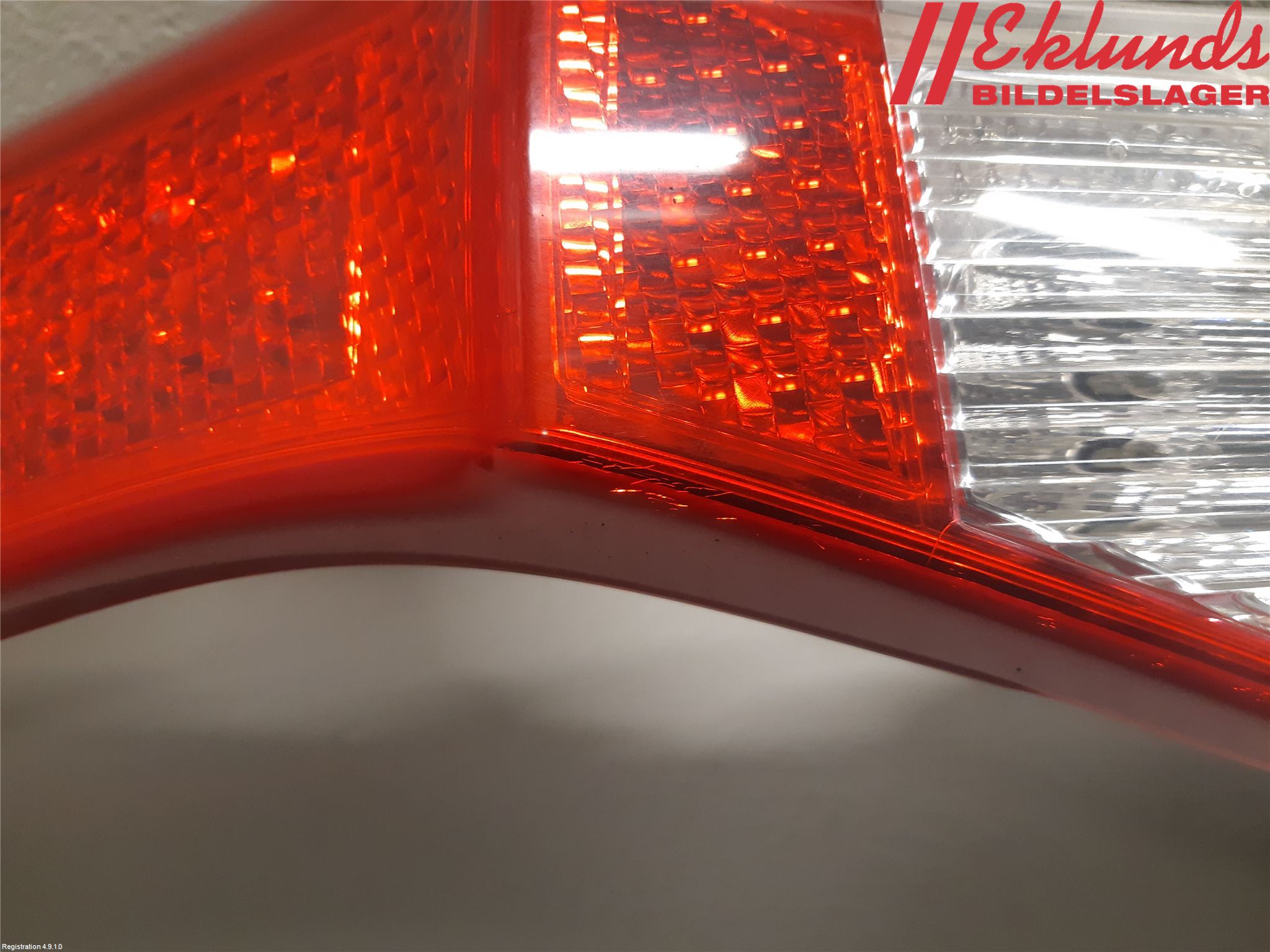 Volvo V70 08-13 Bakljus Lucka Hö