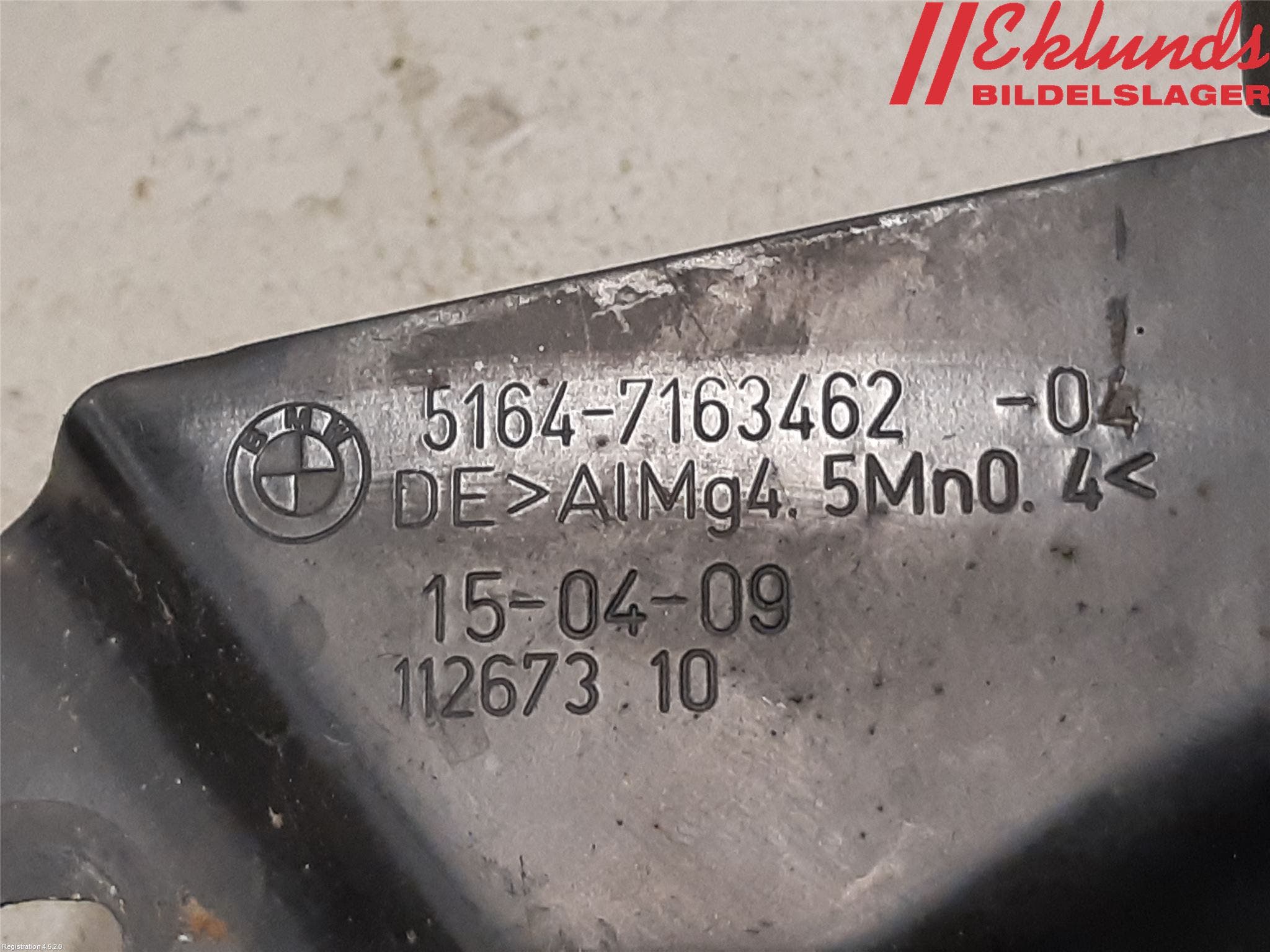 BMW 5 E60/61 Sed/Tou 02-10 Frontplåt