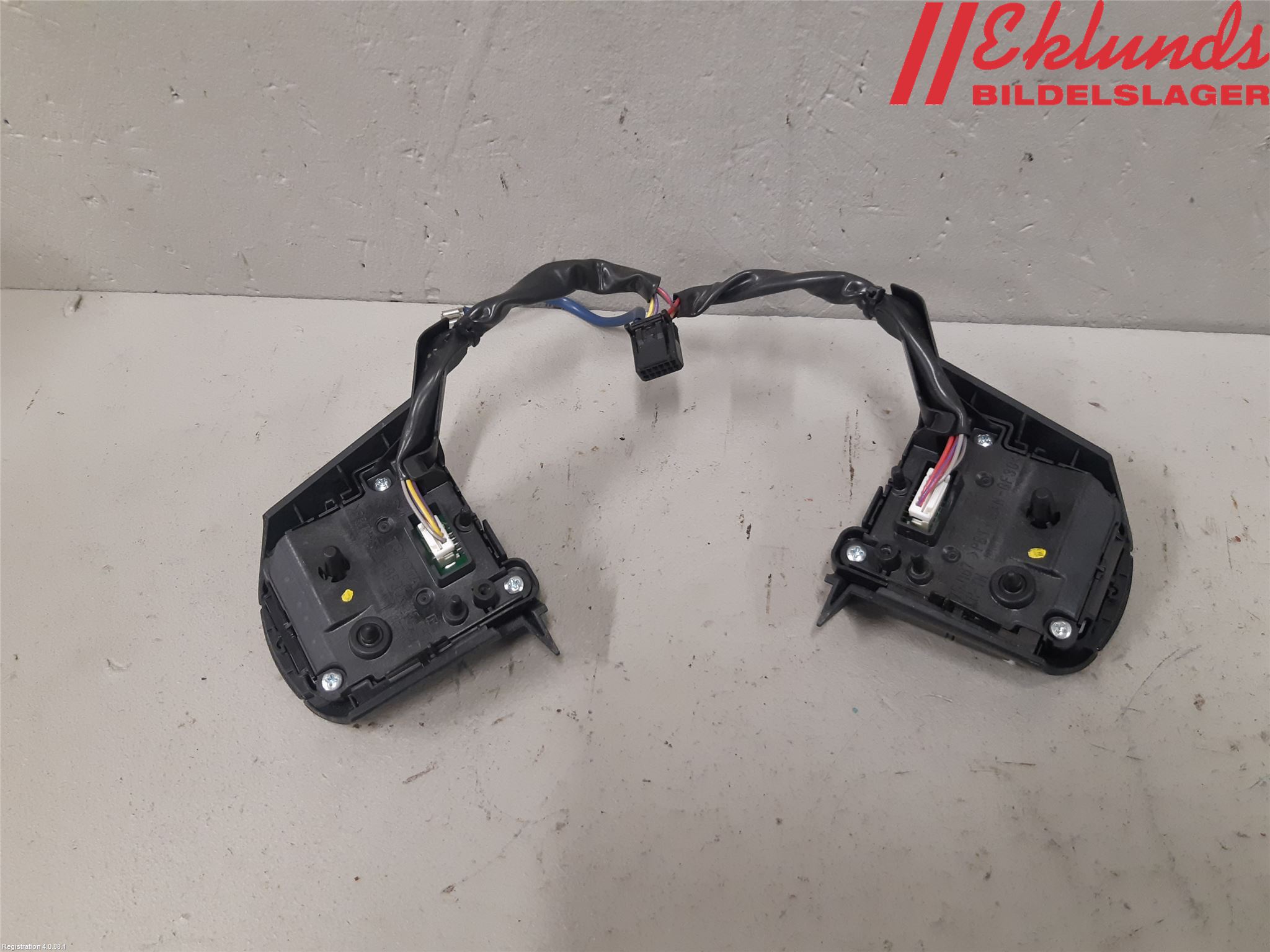 Toyota HILUX 16- Spak-Rattreglage Radio