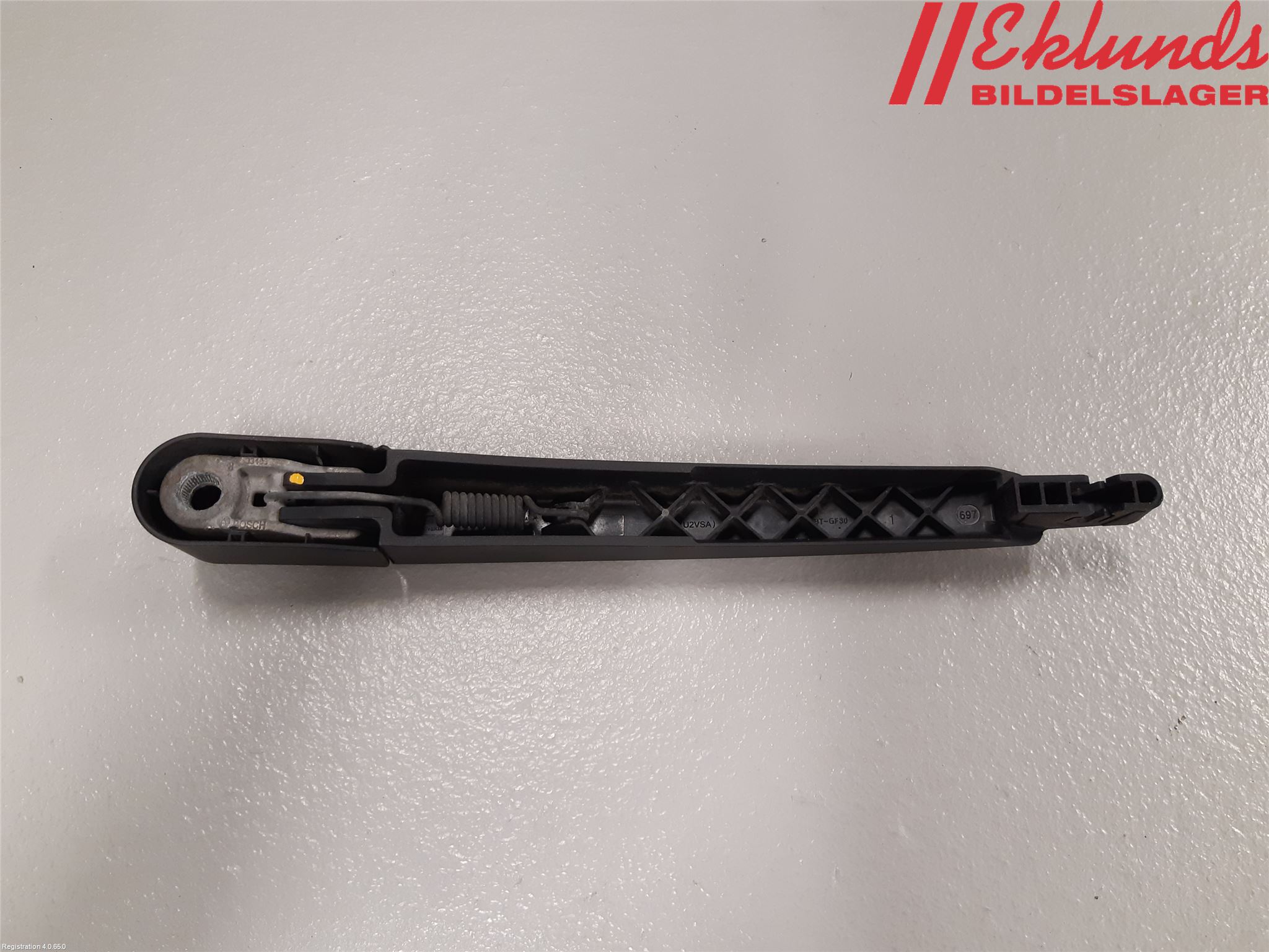 Ford KUGA 08-12 Torkararm-Bakruta