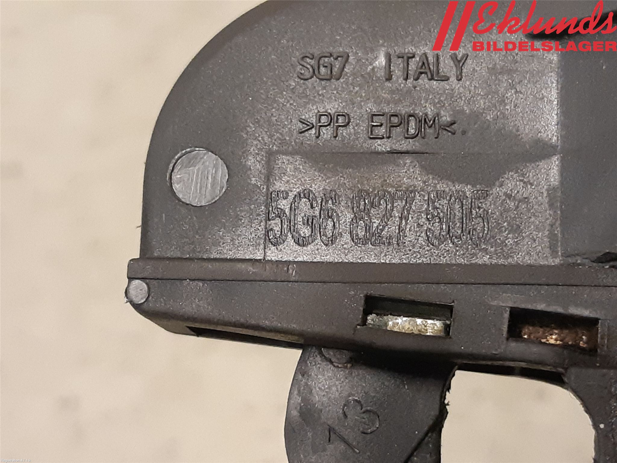 Volkswagen VW GOLF / E-GOLF VII 13-20 Låskista Baklucka