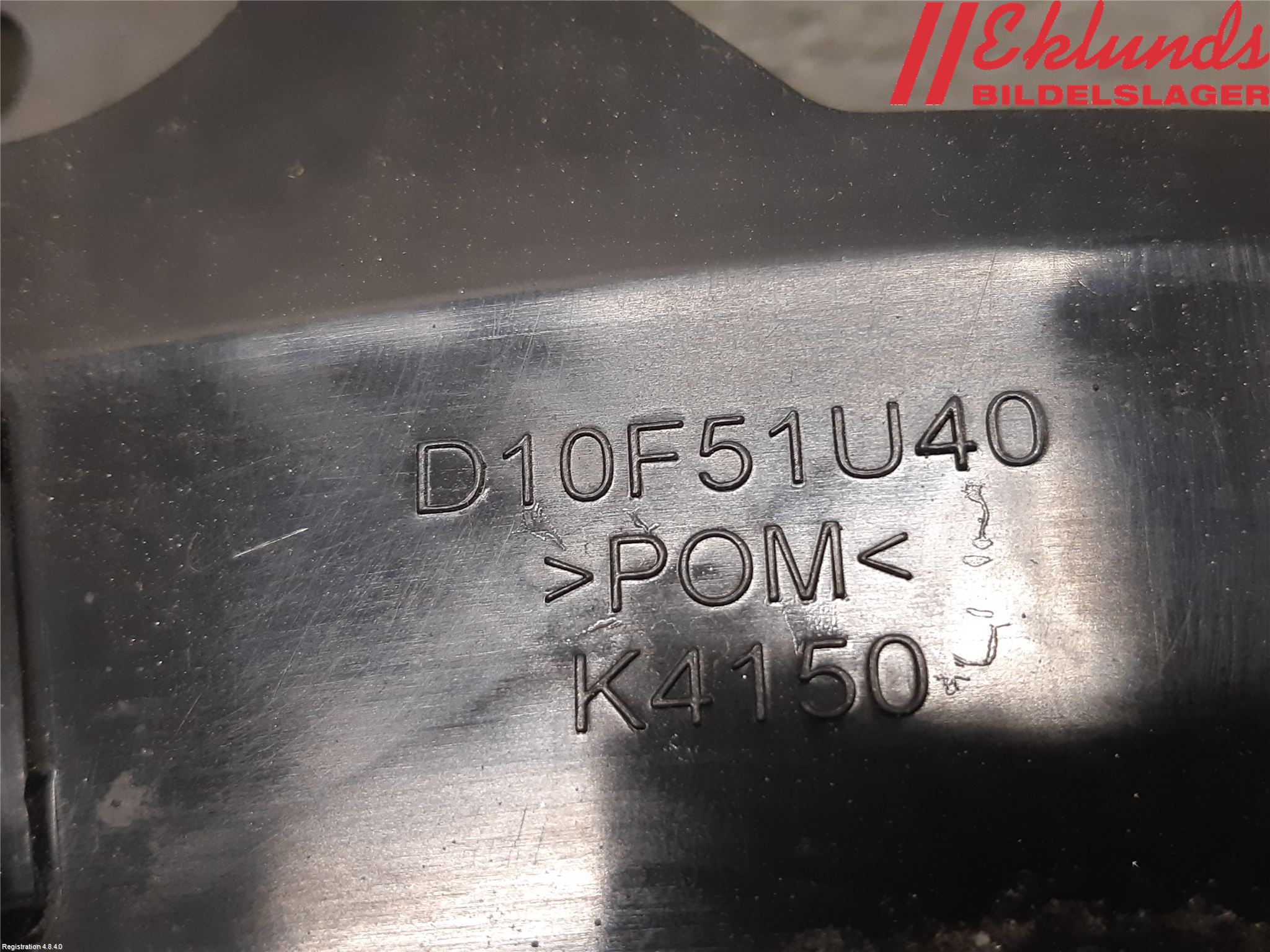 Mazda CX-3 Skärmfäste Fram Vä