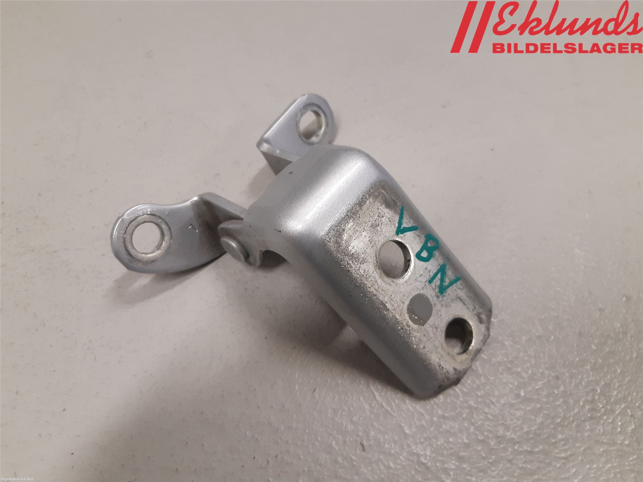 Toyota AURIS 10-12 Dörrgångjärn