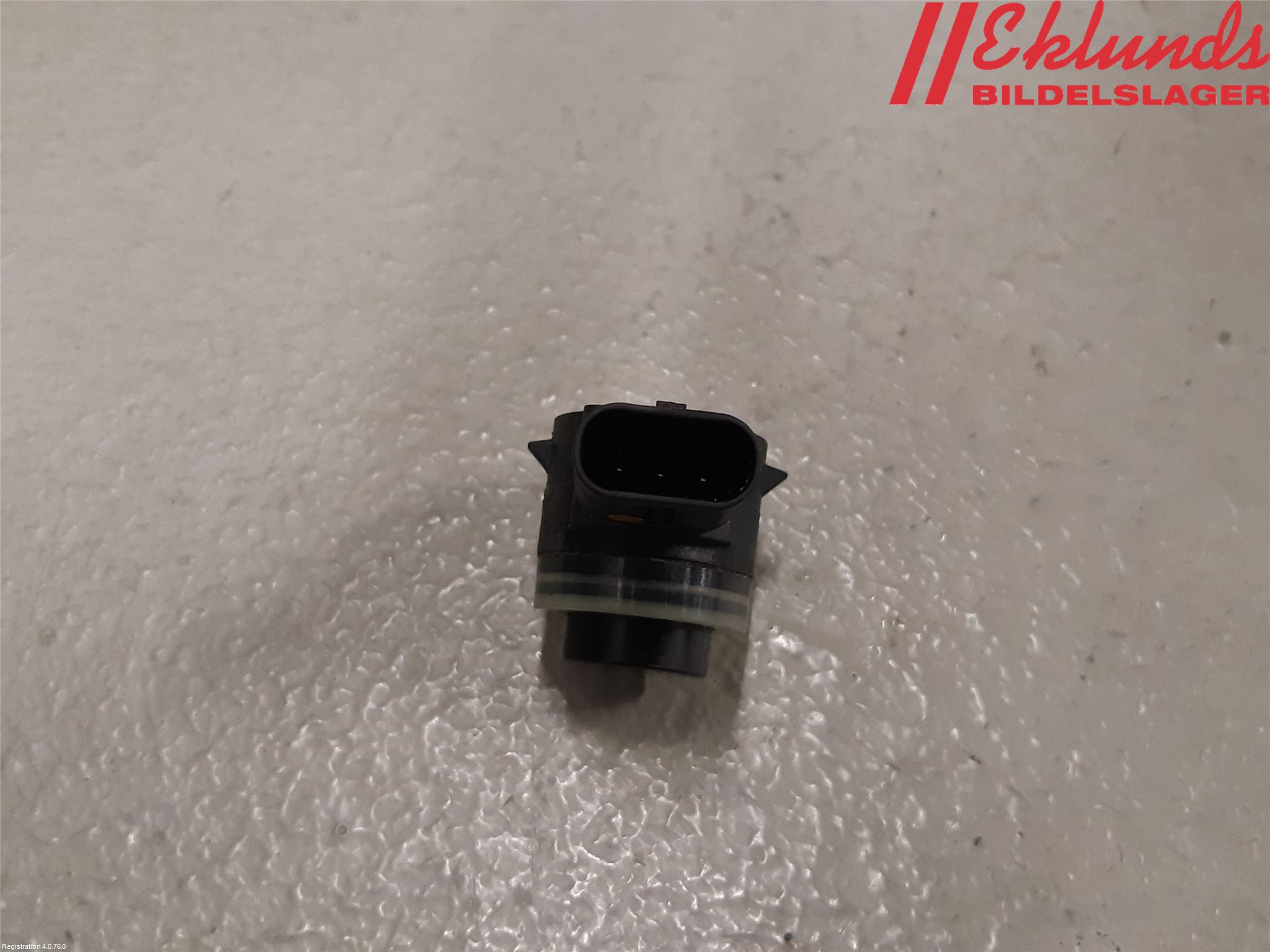 Audi A4/S4 B9 16-19 Parkeringshjälp Frontsensor