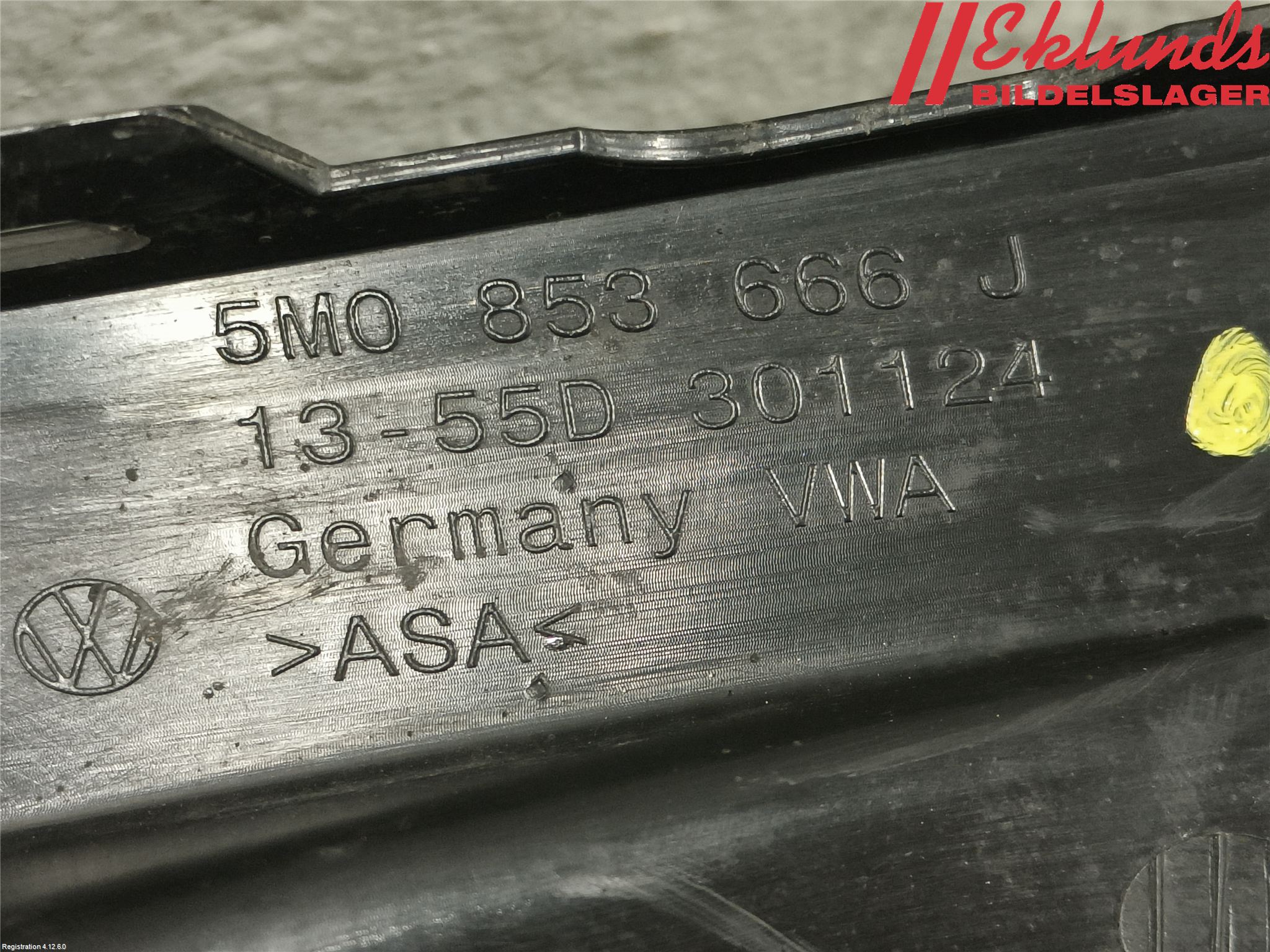 Volkswagen VW GOLF PLUS/CROSS GOLF 04-14 Grilldel Höger