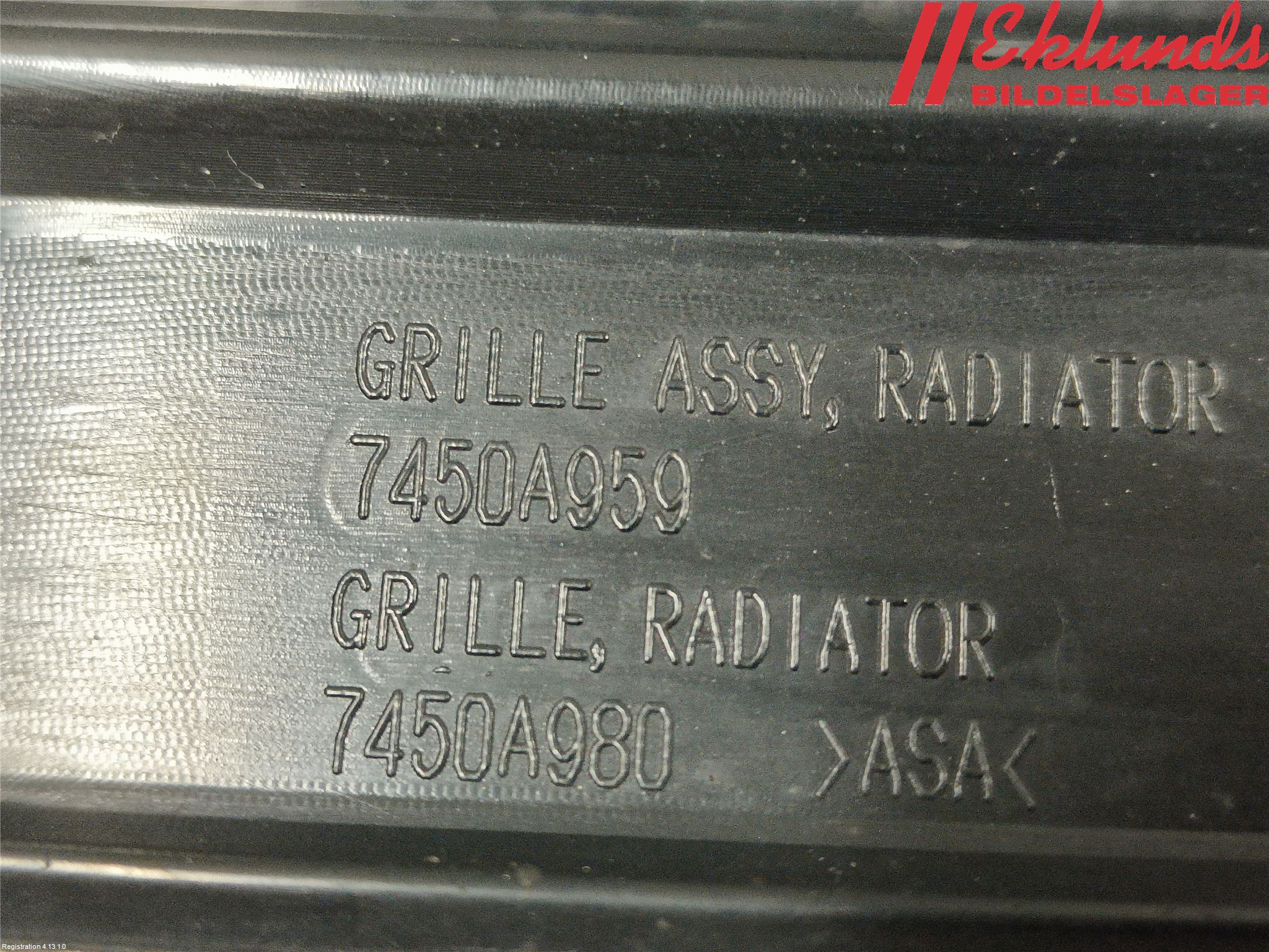 Mitsubishi OUTLANDER 13-21 Grill Komp