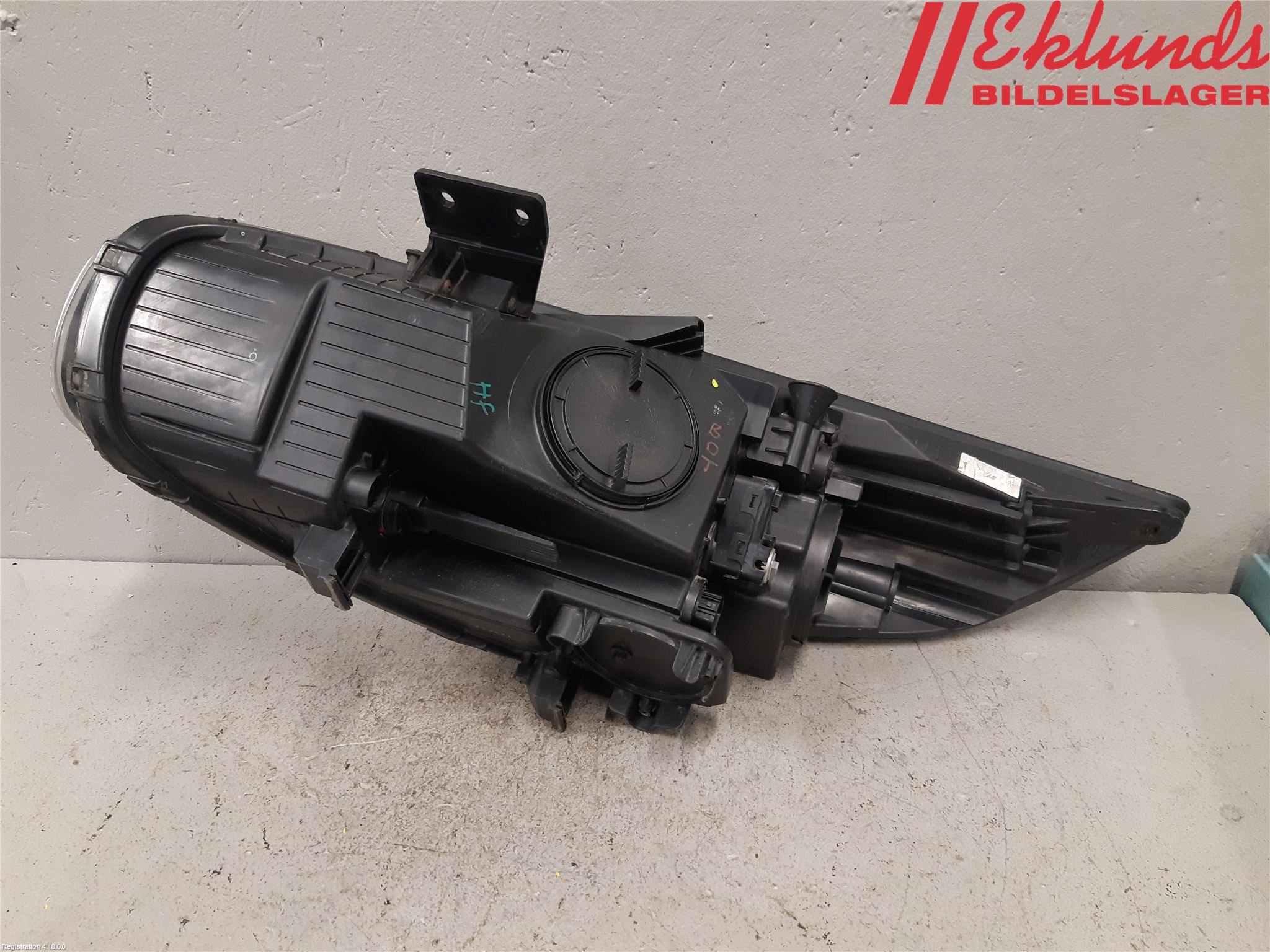 Kia CARENS III 13-19 Strålkastare Höger