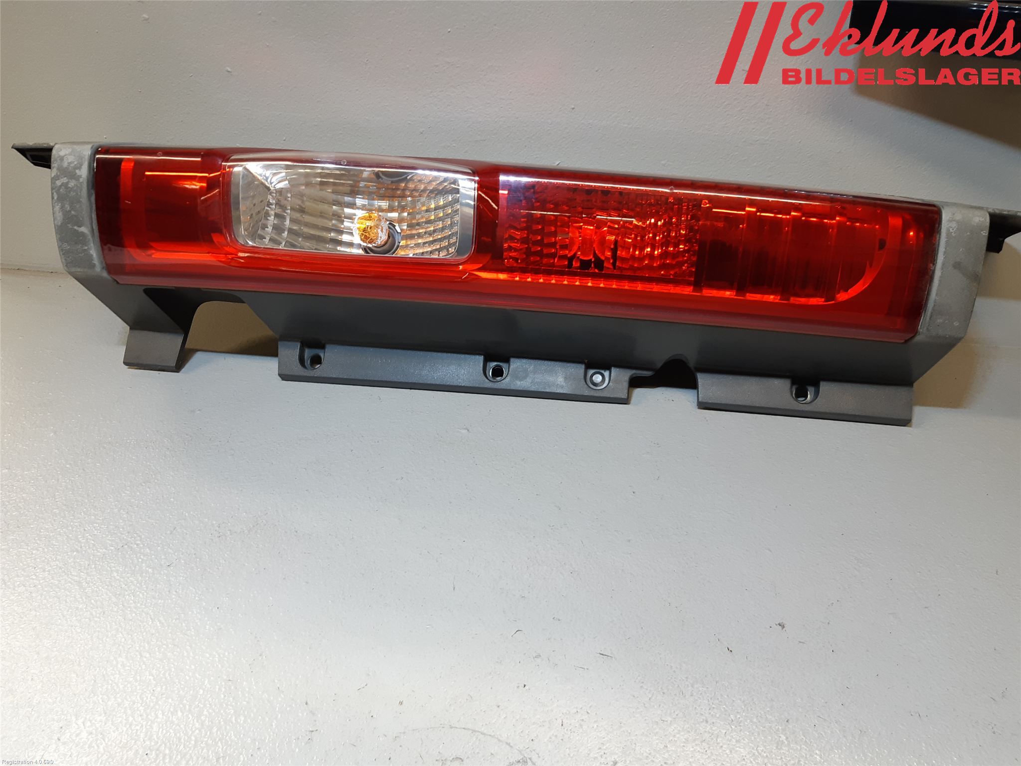 Opel VIVARO 01-14 Bakljus Vänster