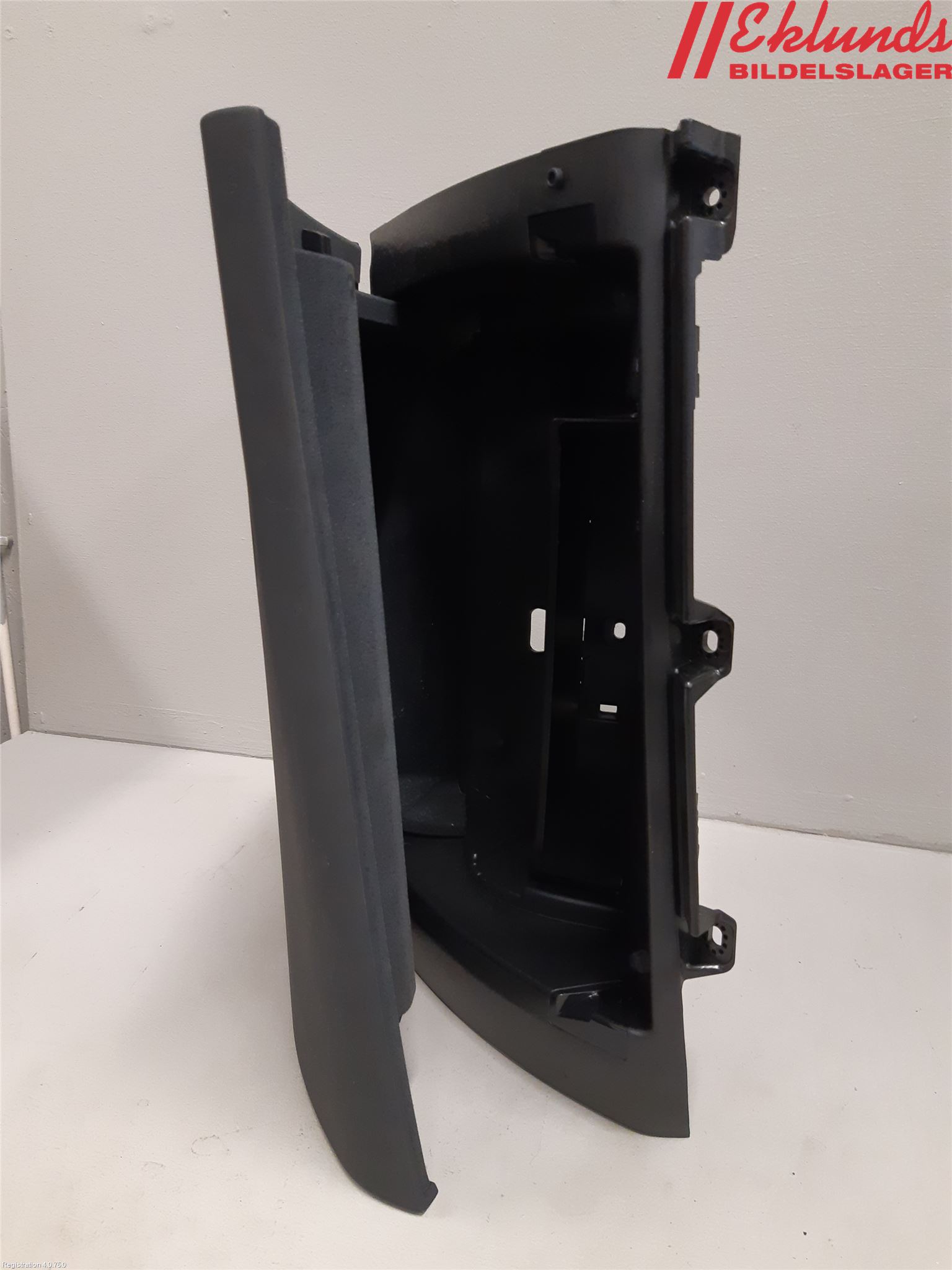 Volvo V90 17->> Handskfack