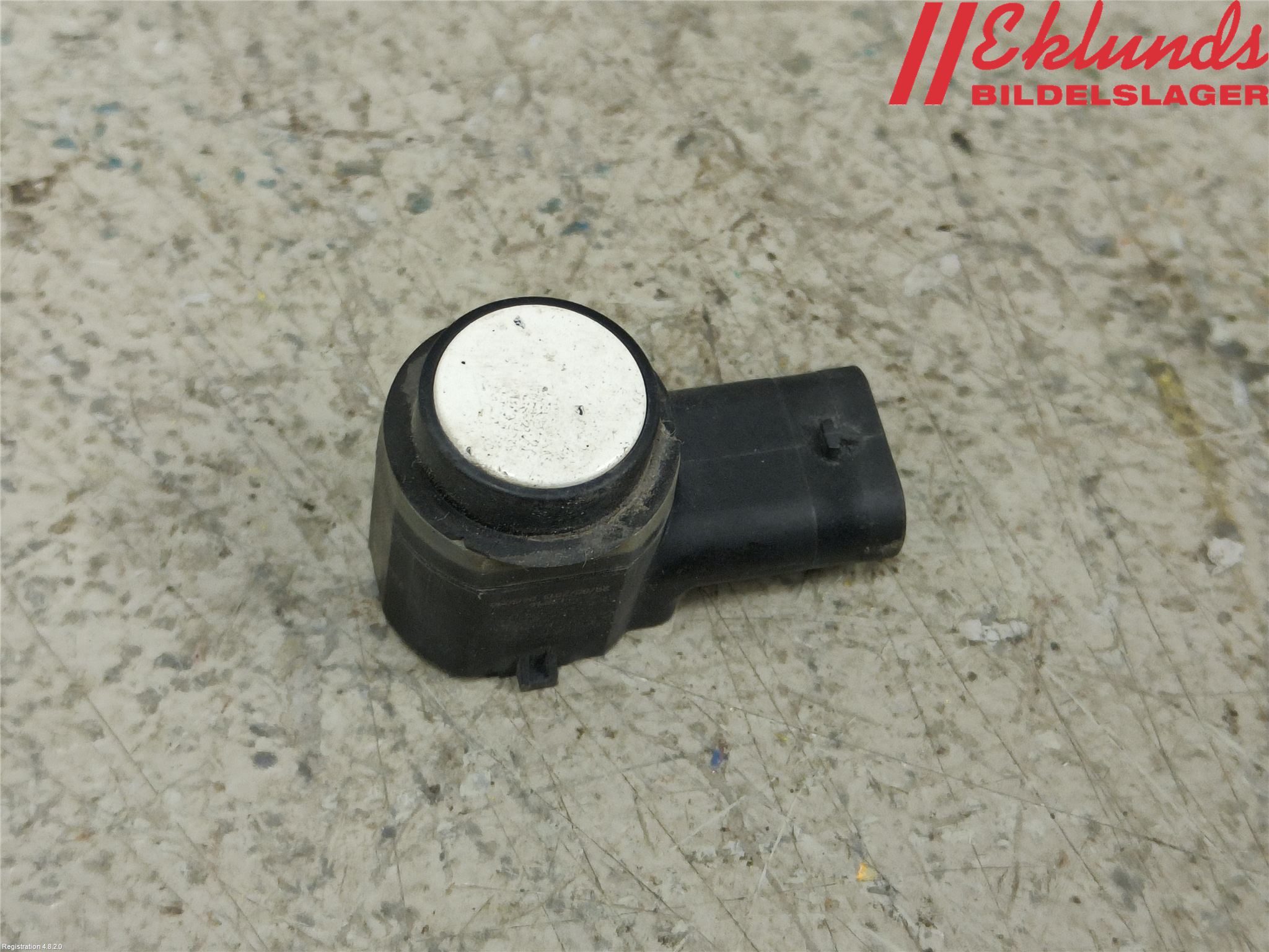 Volkswagen VW PASSAT 11-14 Parkeringshjälp Frontsensor