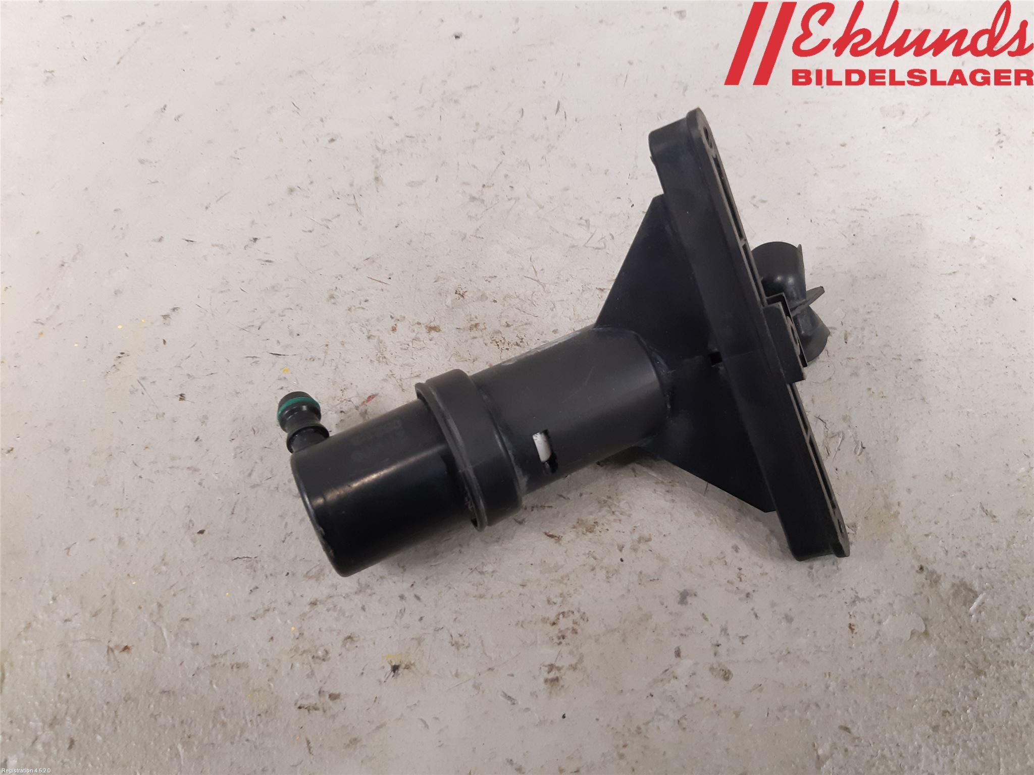 BMW 5 E60/61 Sed/Tou 02-10 Spolarmunstycke Strålkastare