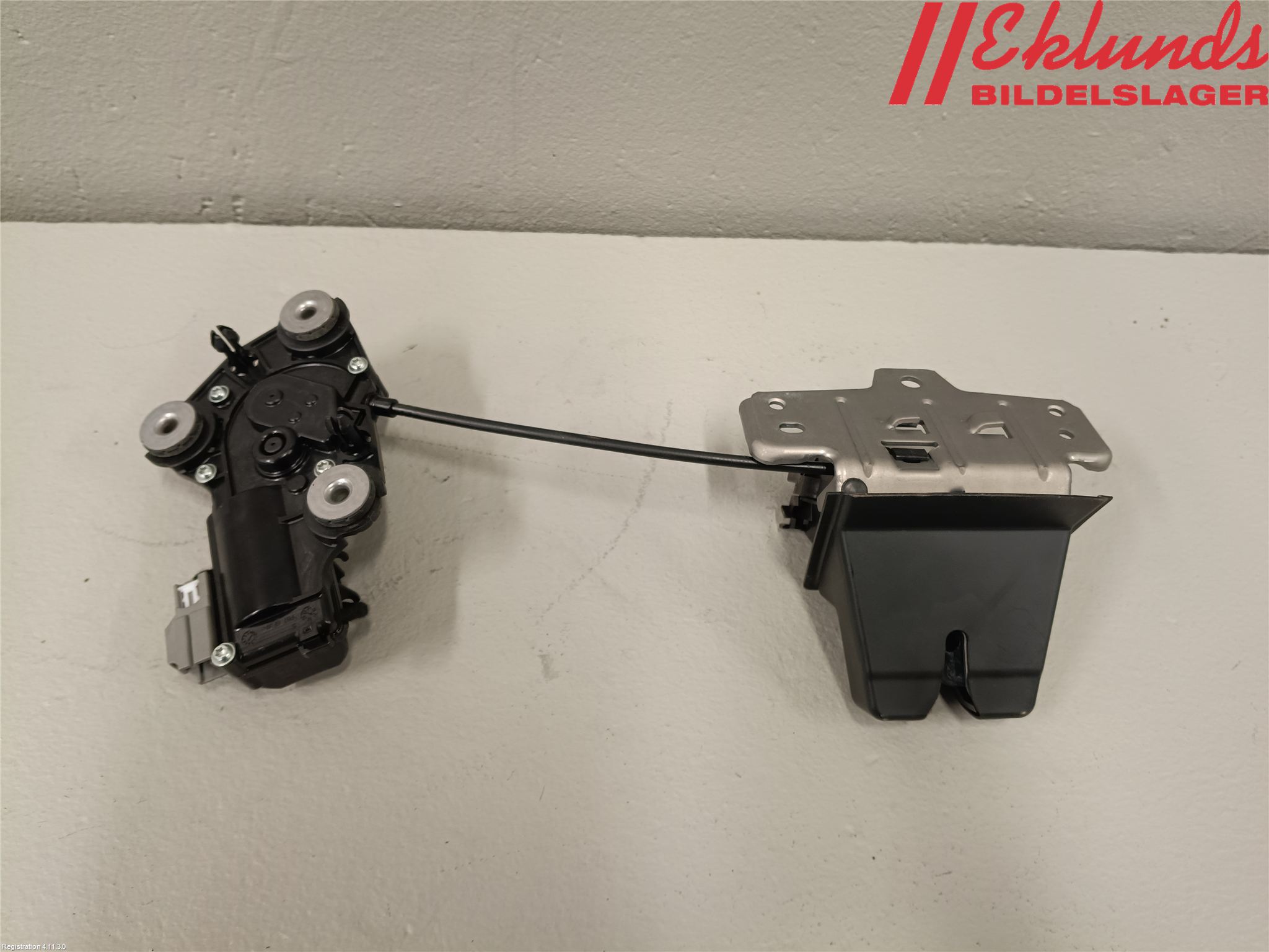 Polestar 2 20- Låskista Baklucka