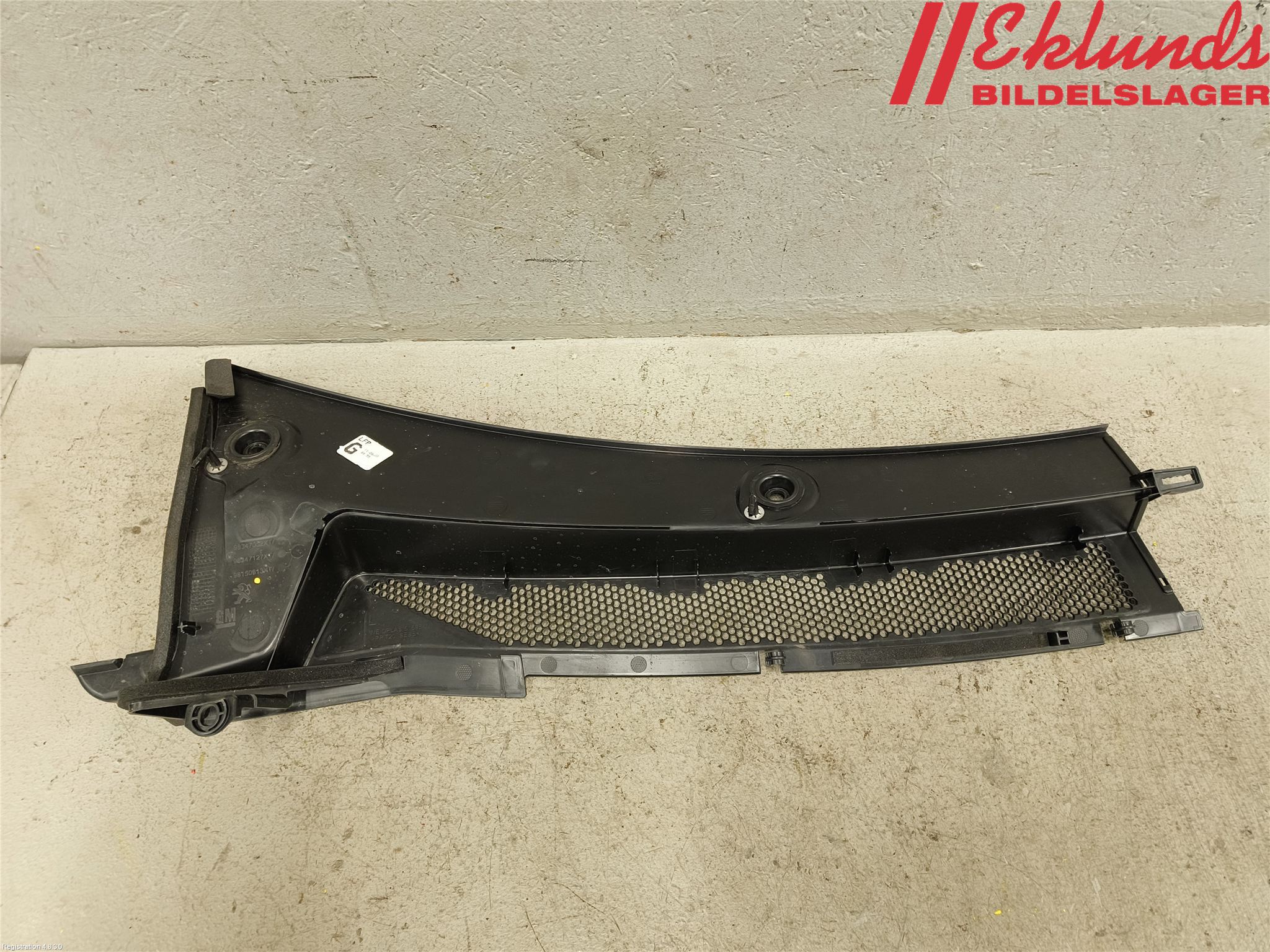 Peugeot 3008 17-24 Torpedplåt-Torpedplast