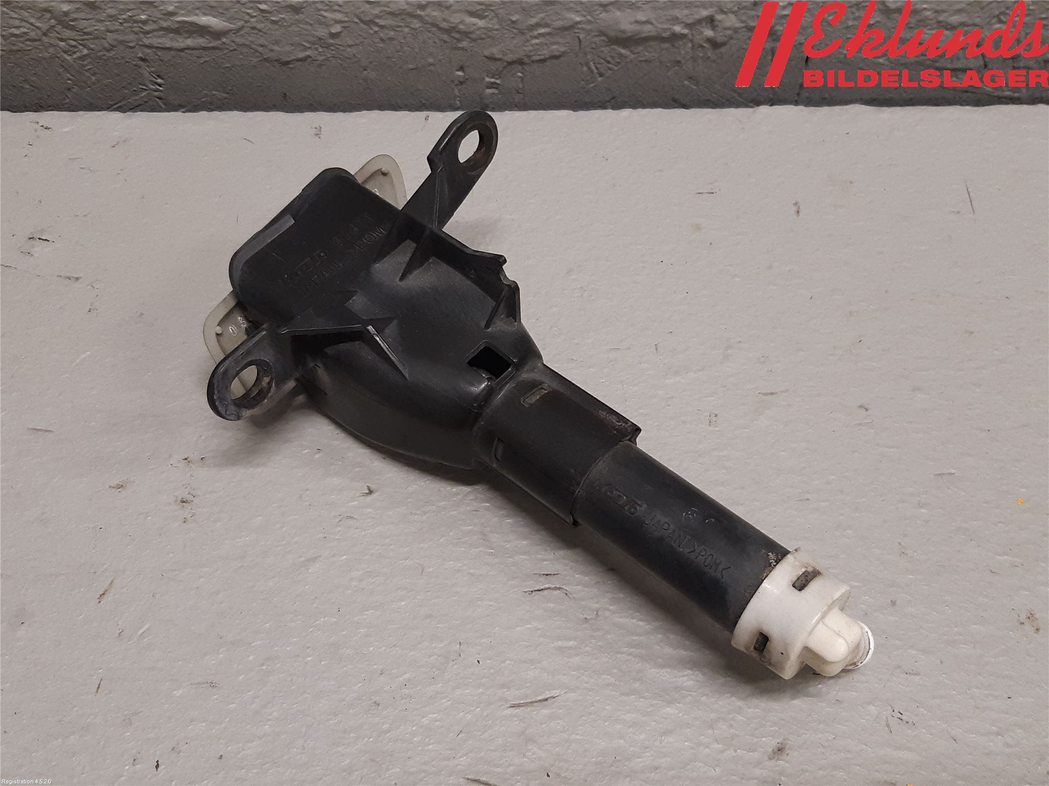 Mitsubishi OUTLANDER 07-12 Spolarmunstycke Strålkastare