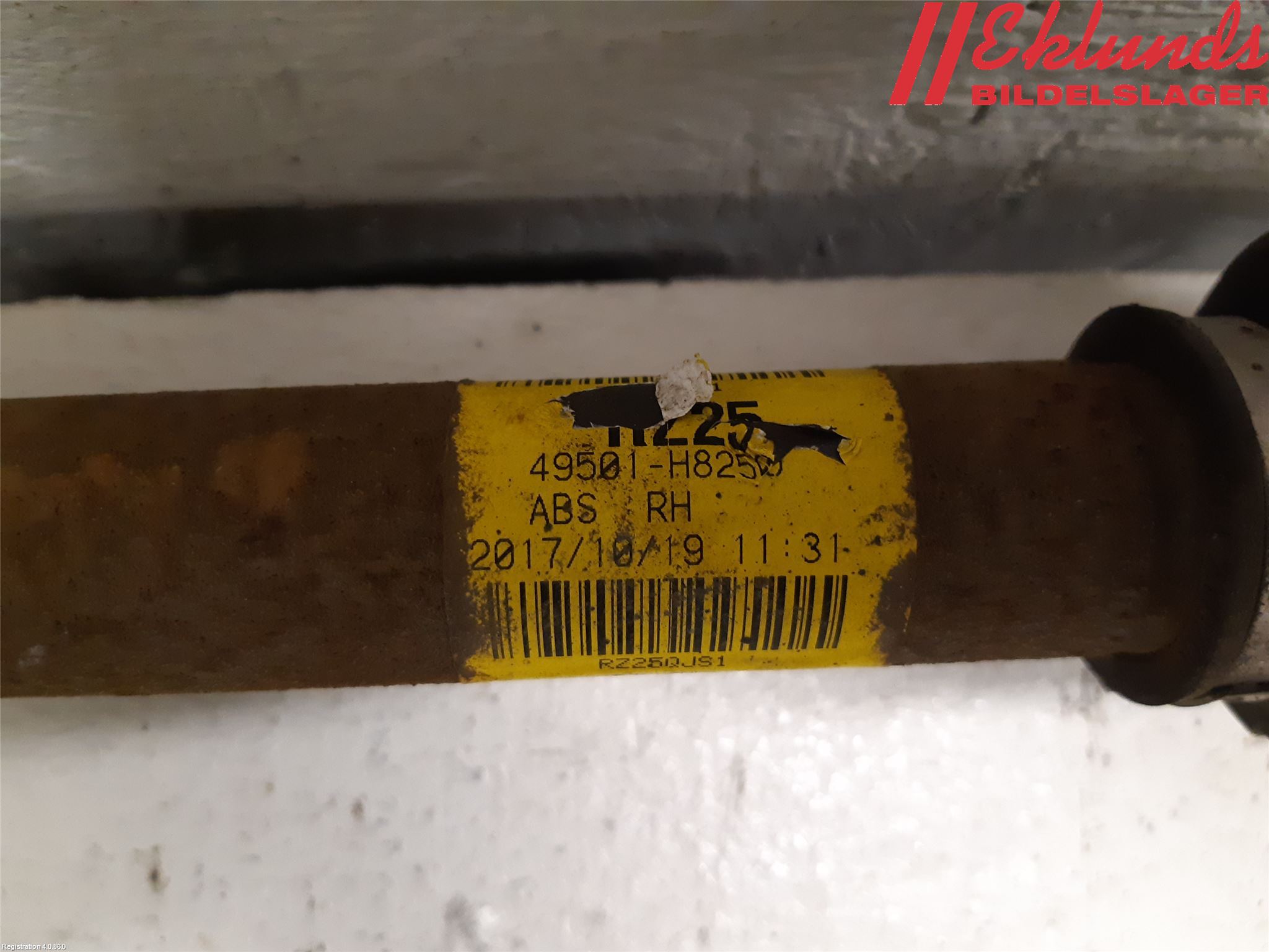 Kia STONIC 18->> Drivaxel Fram Höger