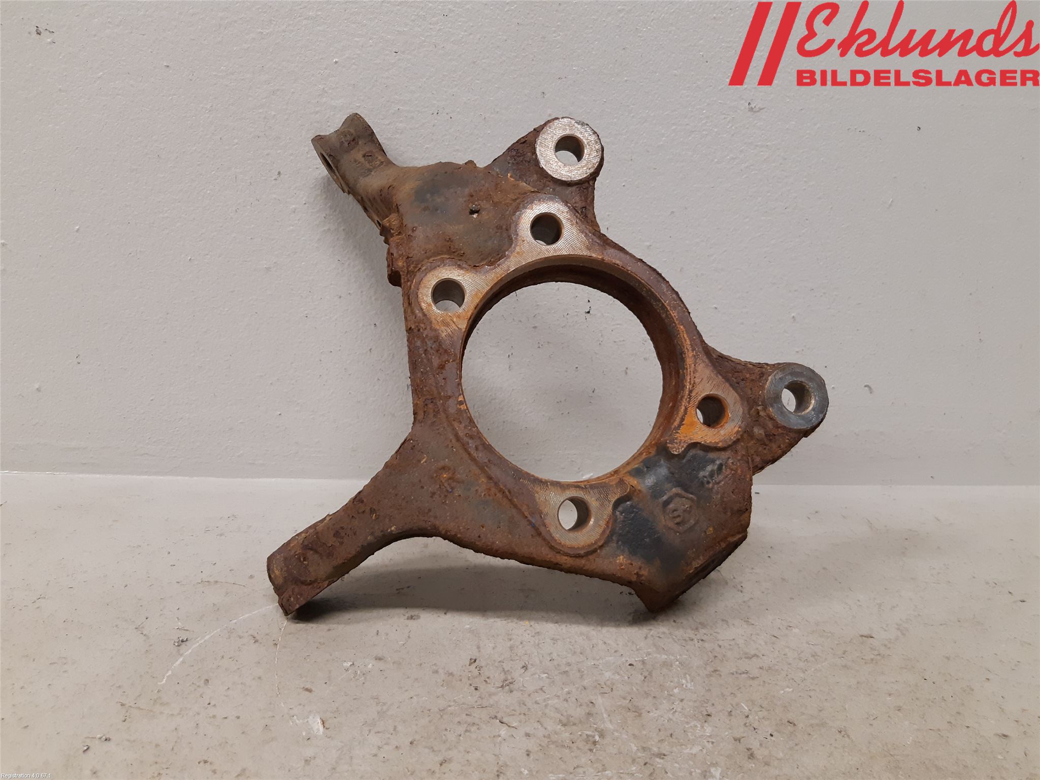 Toyota AVENSIS 09-15 Styrspindel Lagerhus Hö
