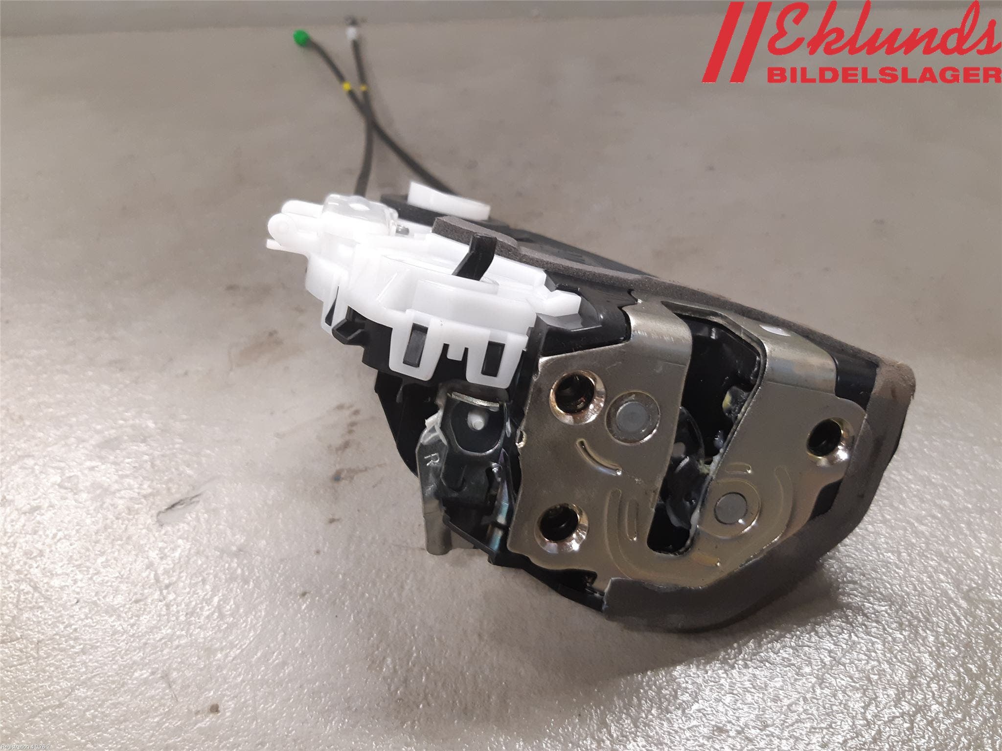 Toyota YARIS XP130 15-20 Låskista-Dörrlås