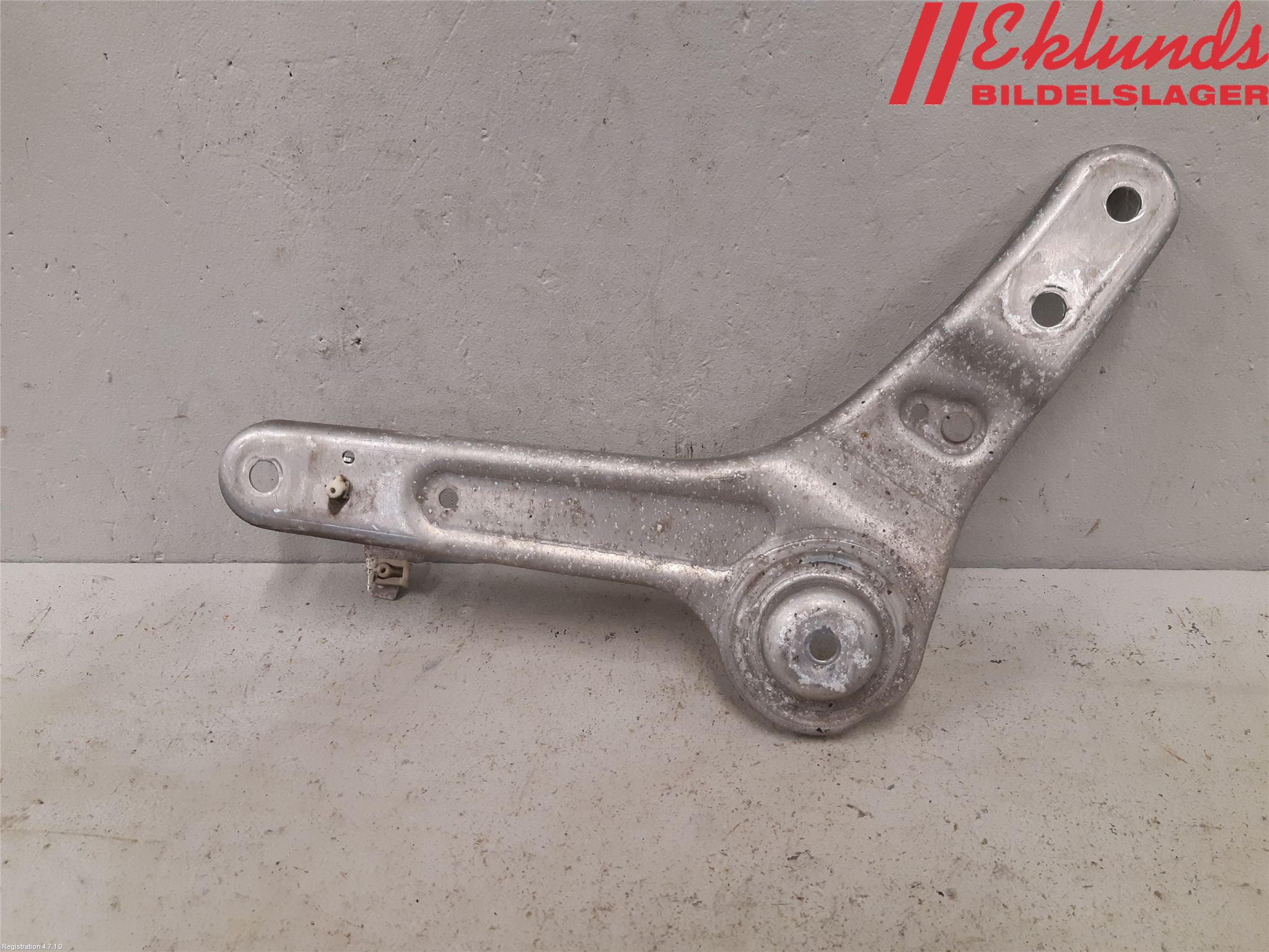 BMW X3 G01 18- Bakaxel Fäste