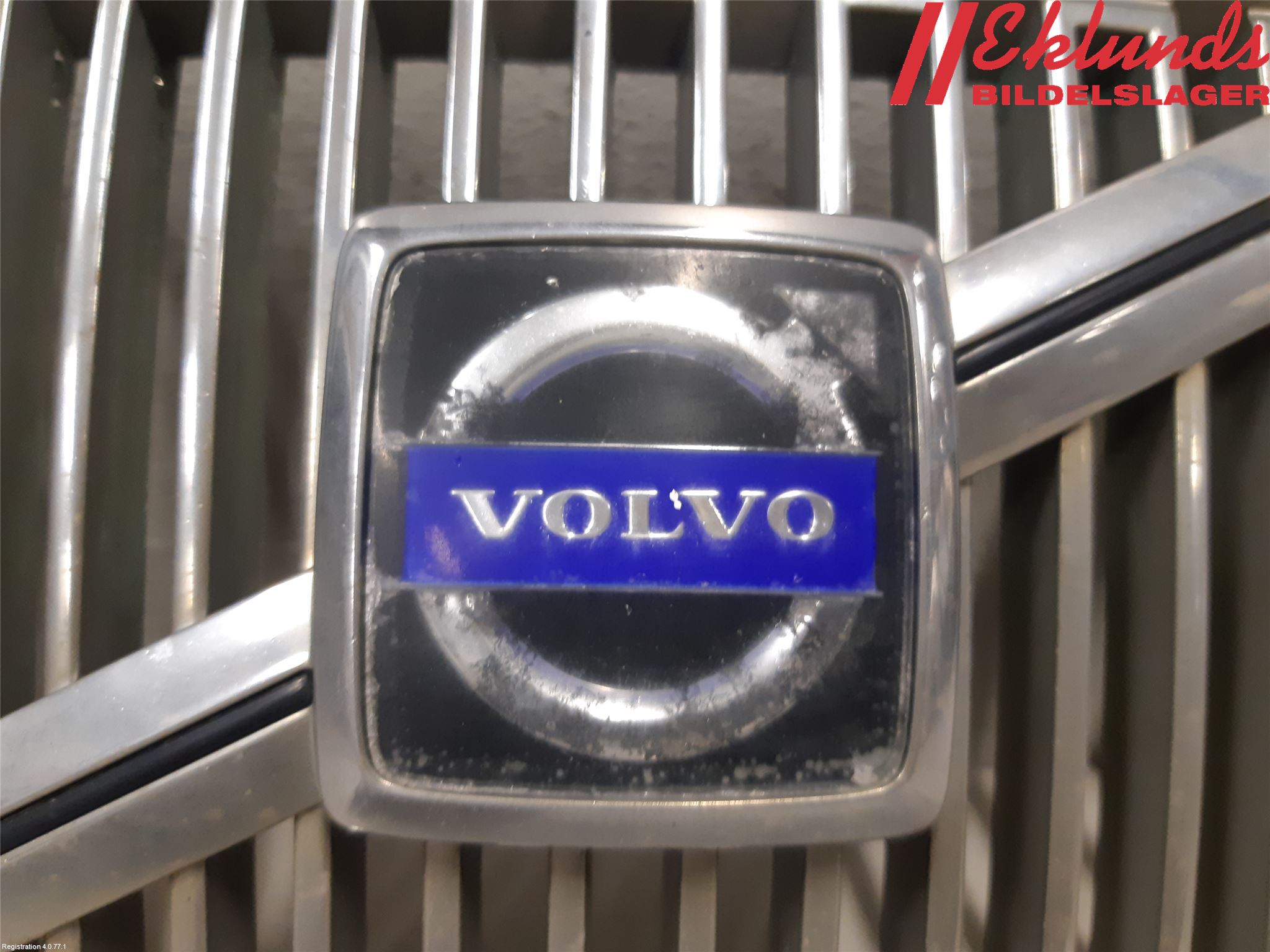 Volvo S70/V70/XC  97-00 Grill Komp