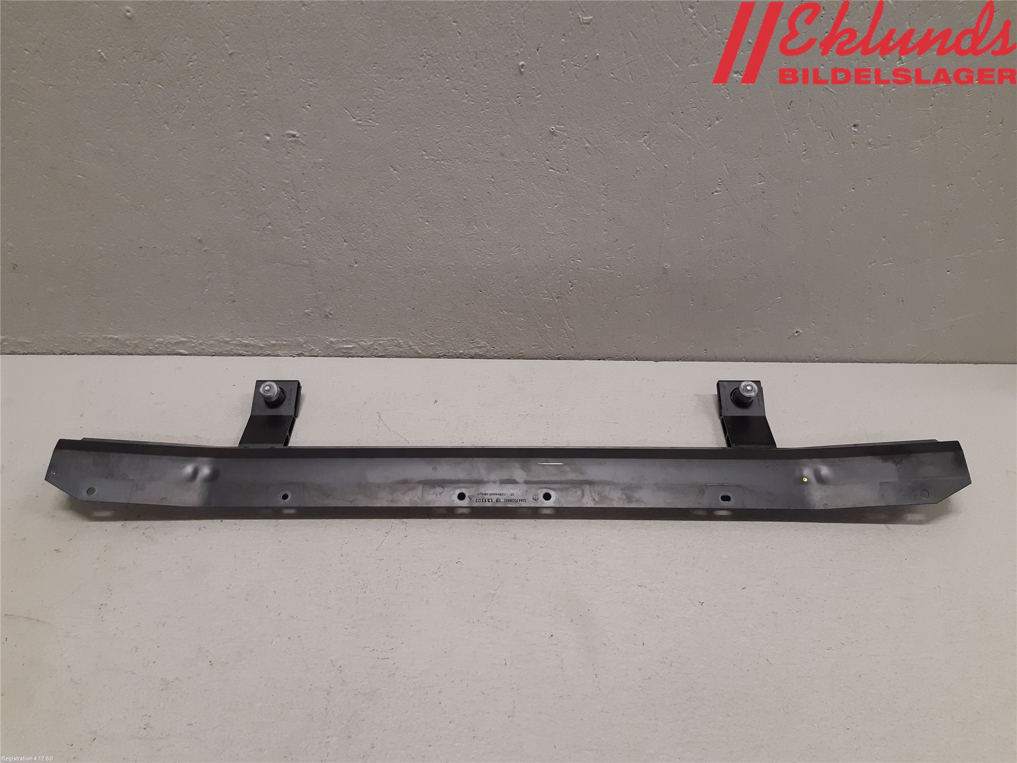 BMW 6 E63/64    02-10 Frontplåt