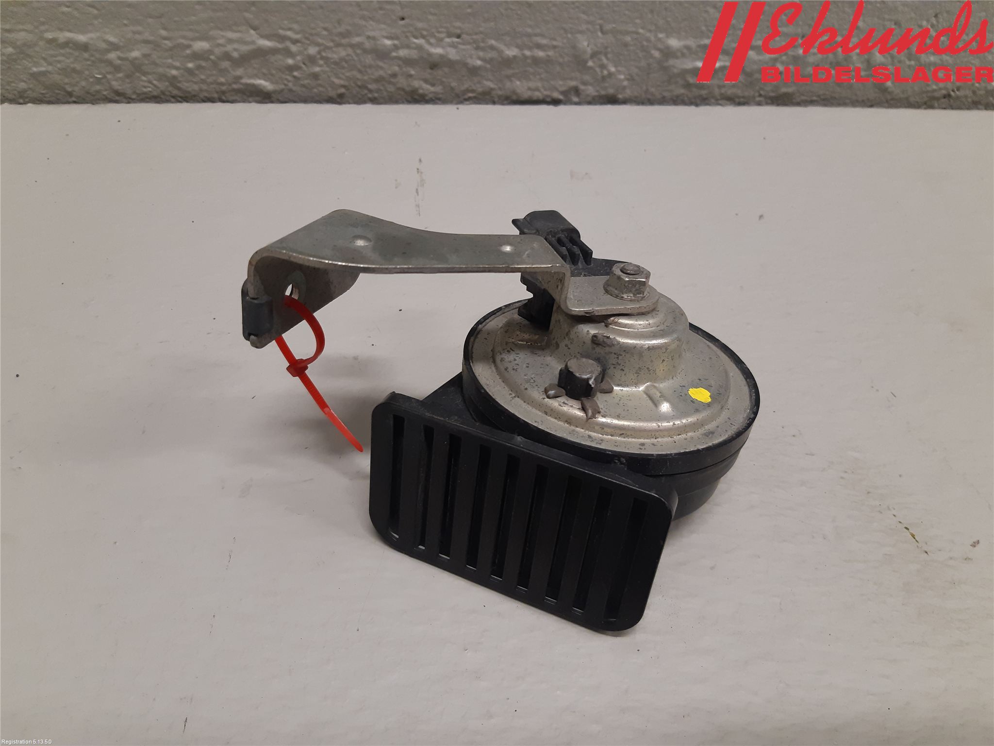 Volvo V90 17->> Signalhorn