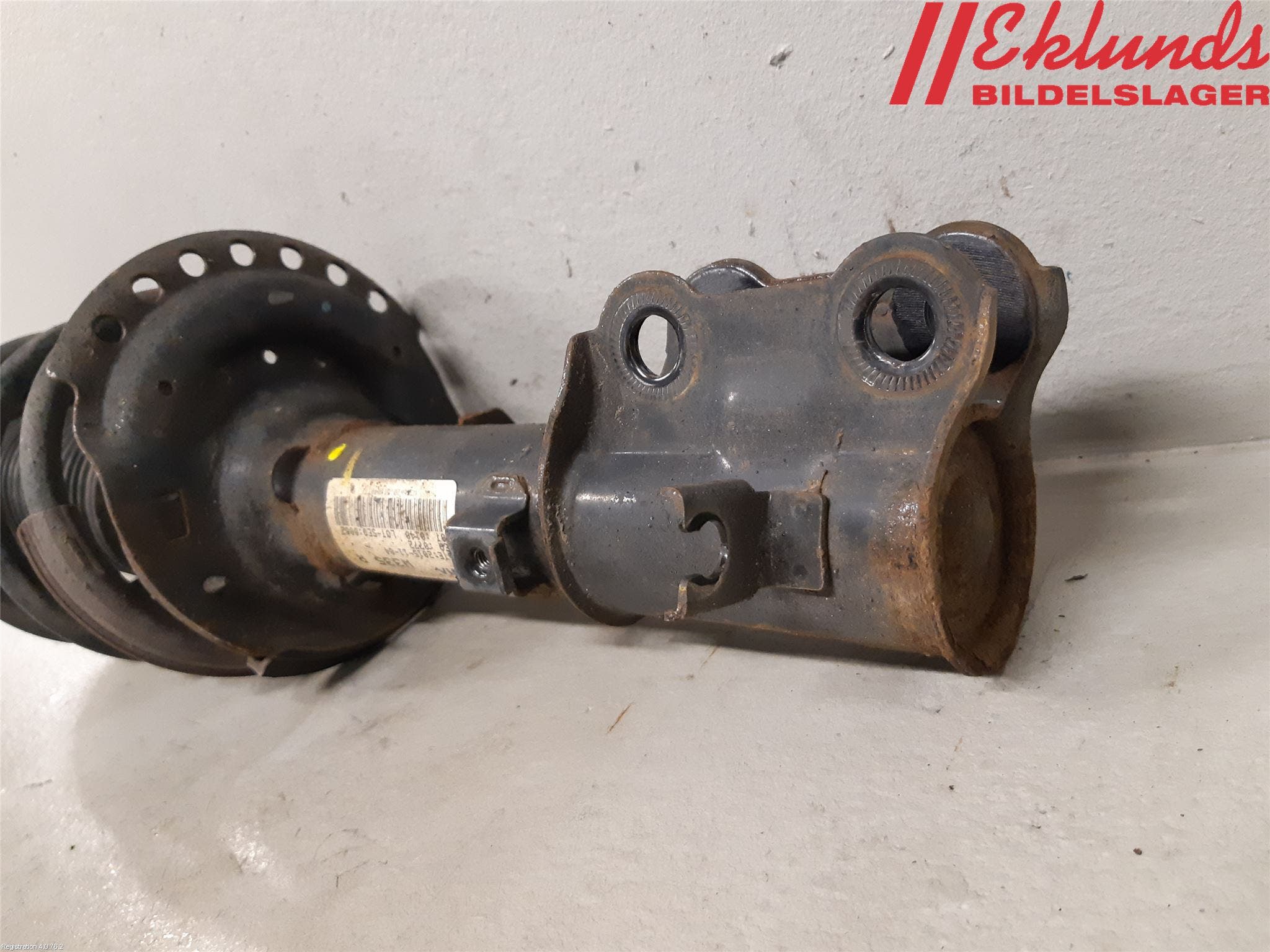 Kia RIO 12-16 Fjäderben Fram Höger