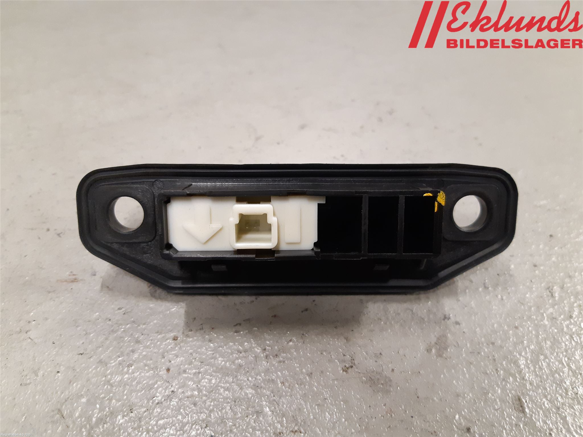Toyota YARIS XP130 15-20 Bakluckehandtag