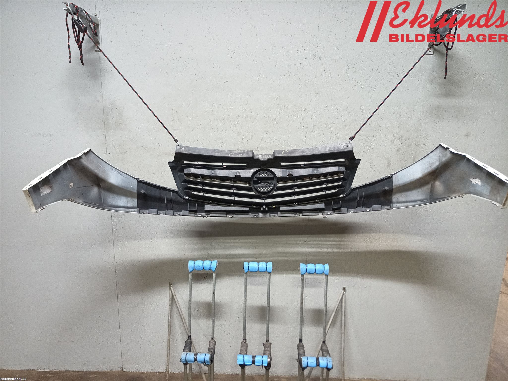 Opel VIVARO 01-14 Grill Komp
