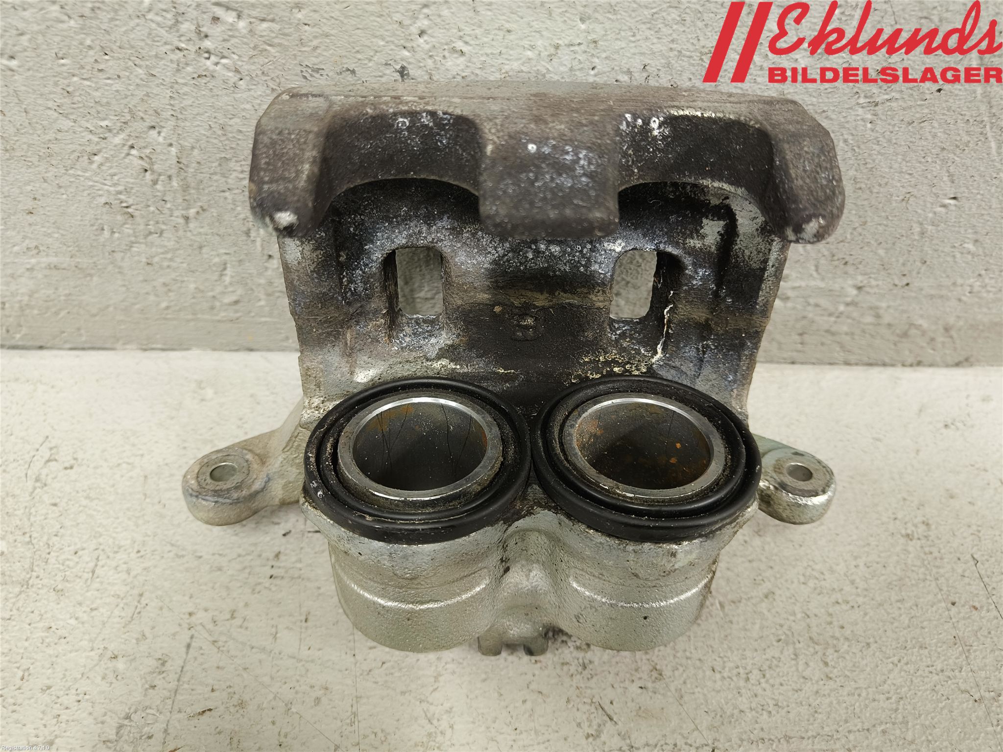 Nissan NAVARA 05-16 Bromsok Fram Höger