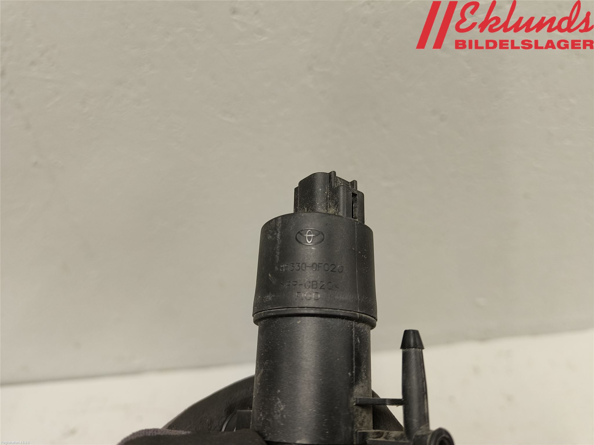 Toyota YARIS XP130 15-20 Spolarpump Baklucka