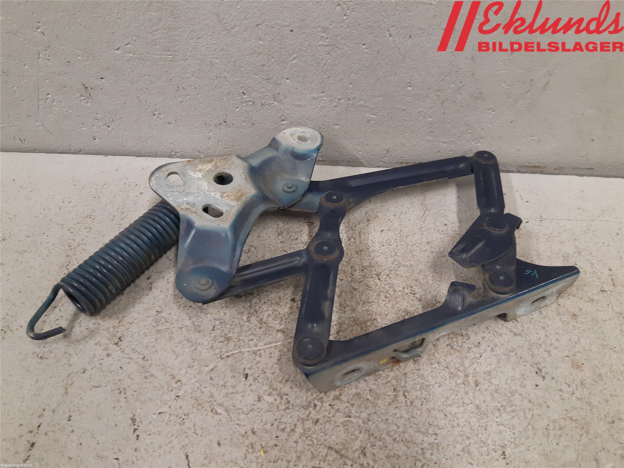 Volvo 940 91-98 Huvgångjärn