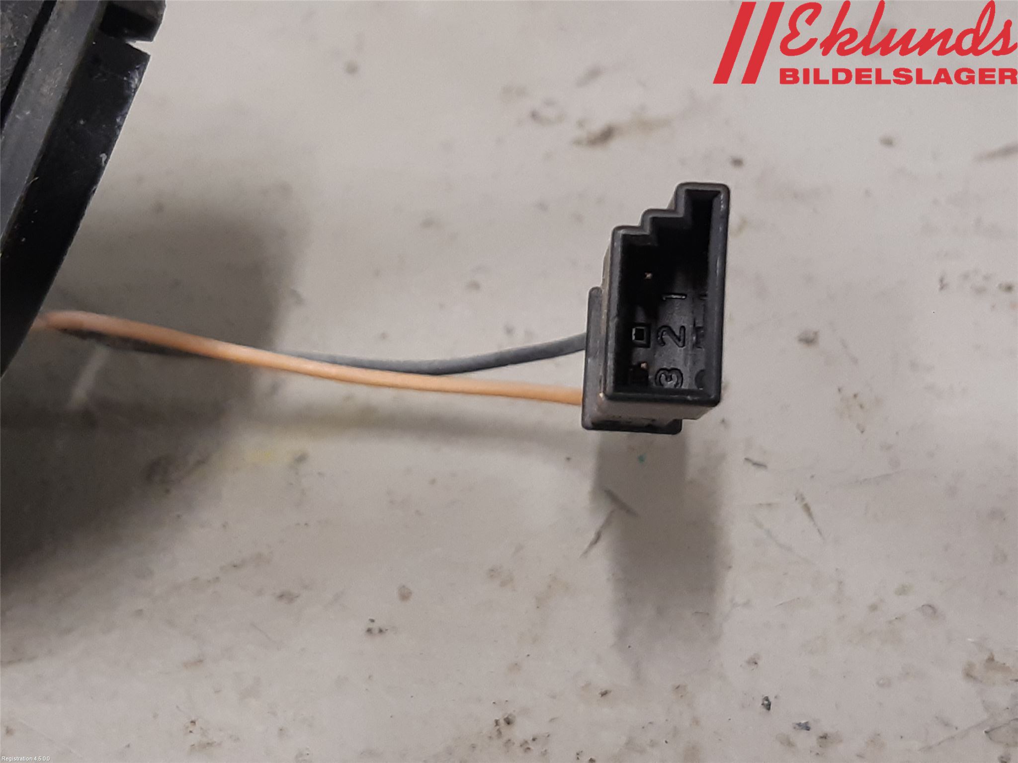 BMW 5 F10/F11/F18 09-17 Strömställare Baklucka