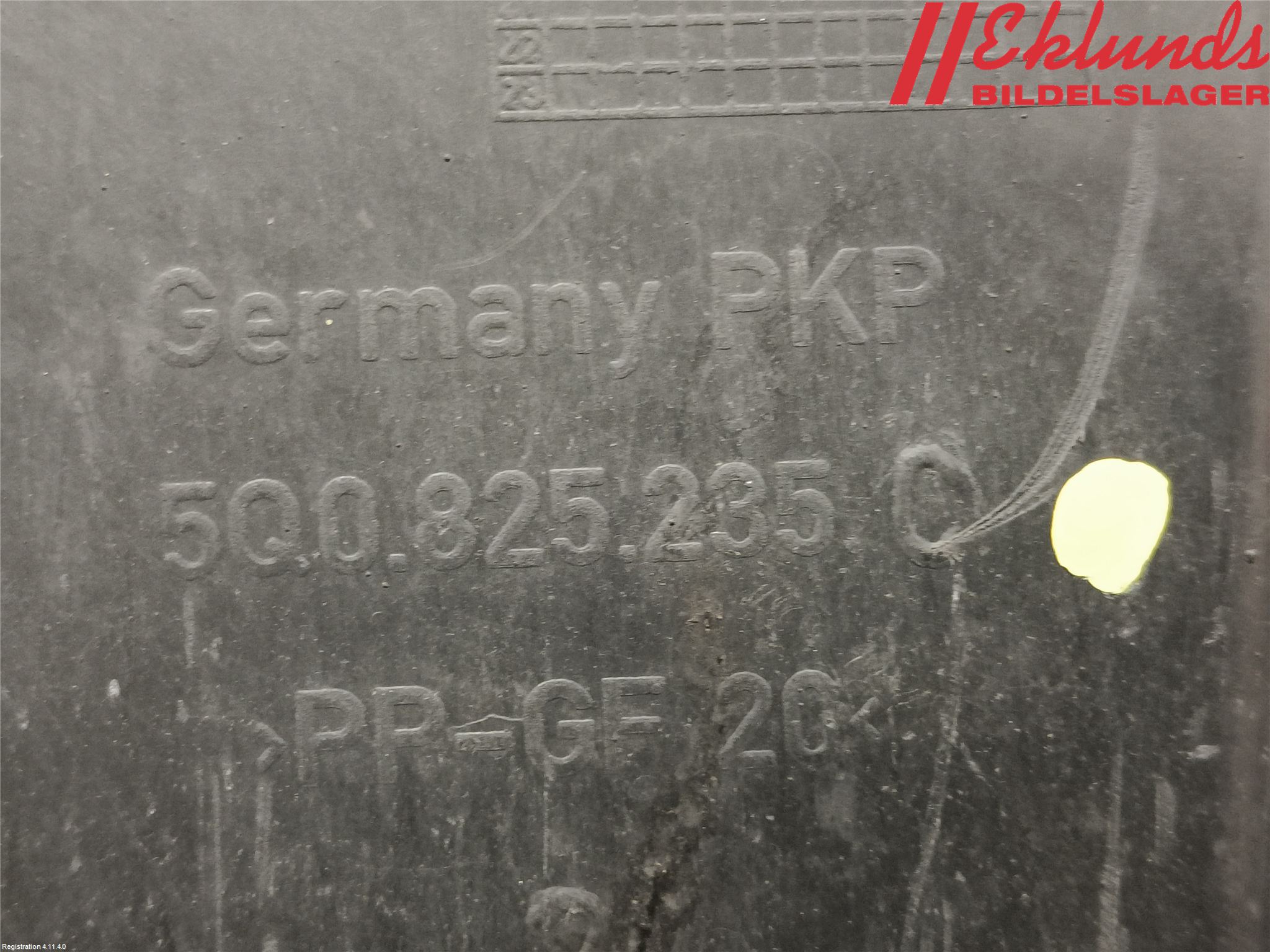 Volkswagen VW GOLF / E-GOLF VII 13-20 Hasplåt Plåt-Plast